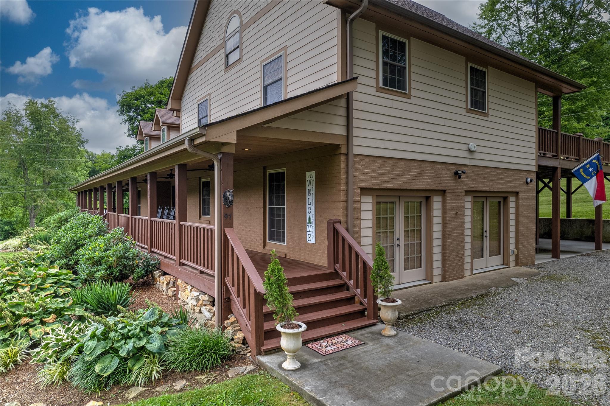 97 Circle E Ranch Road — Burnsville