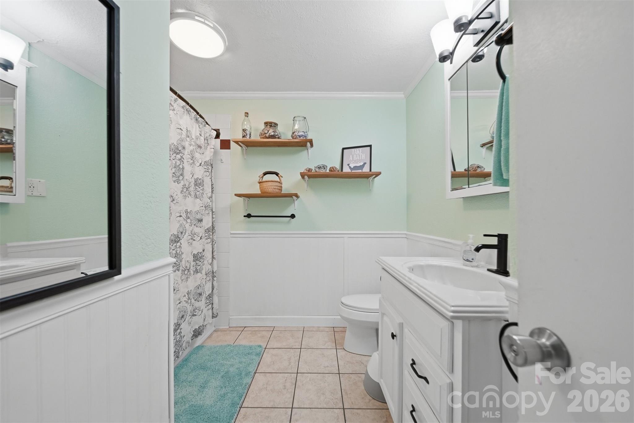 608 Hoyle Street — Lincolnton