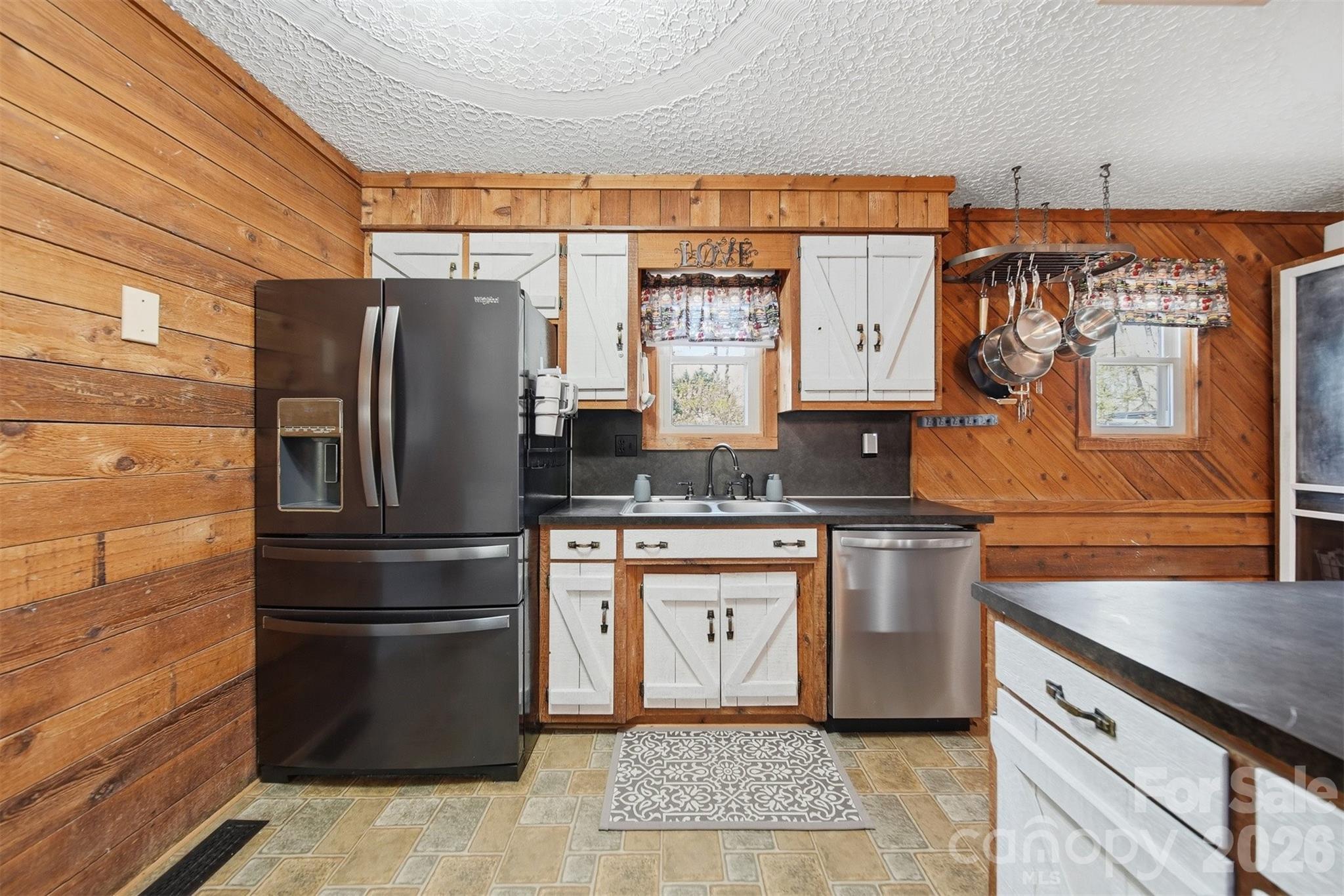 608 Hoyle Street — Lincolnton