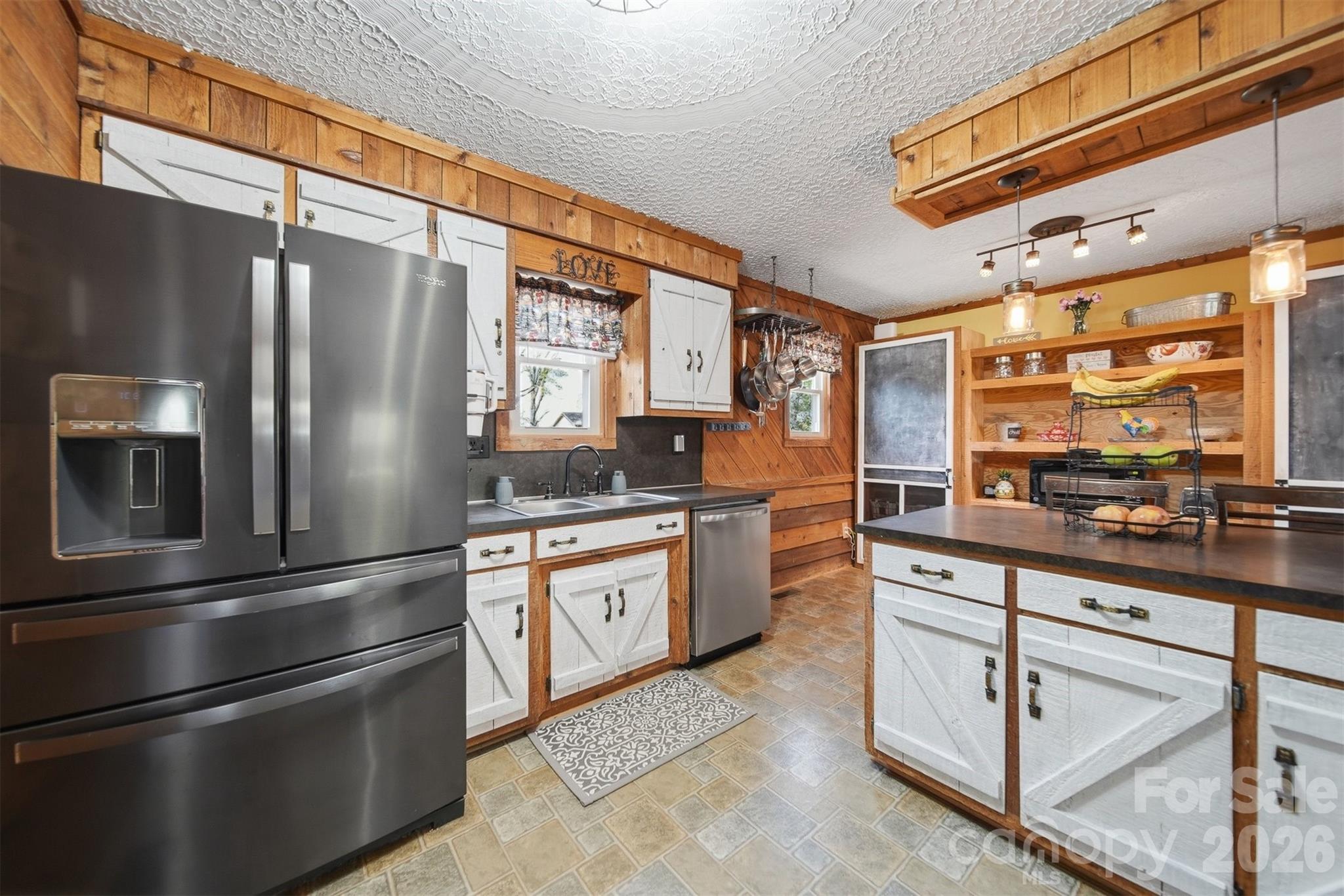 608 Hoyle Street — Lincolnton