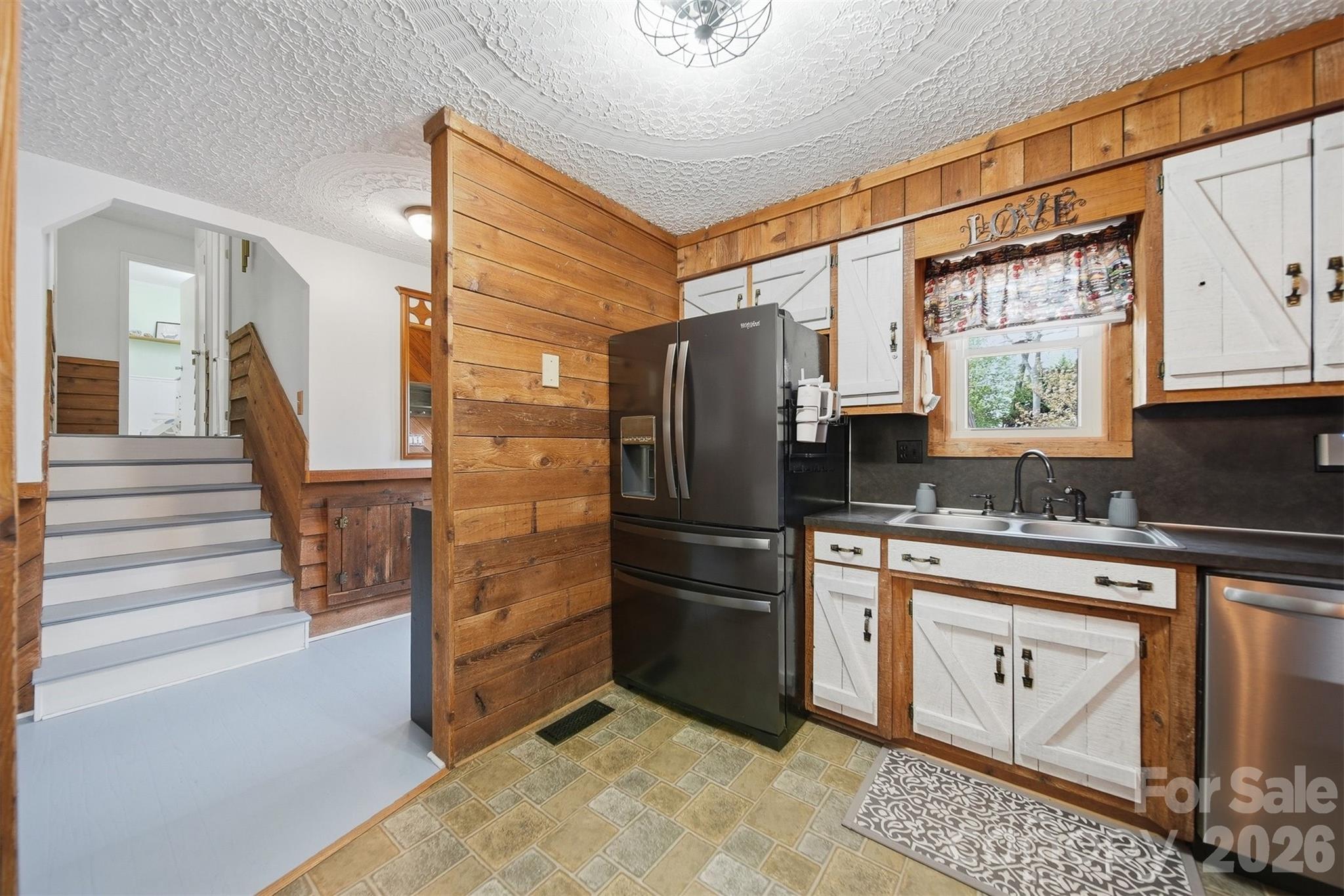 608 Hoyle Street — Lincolnton