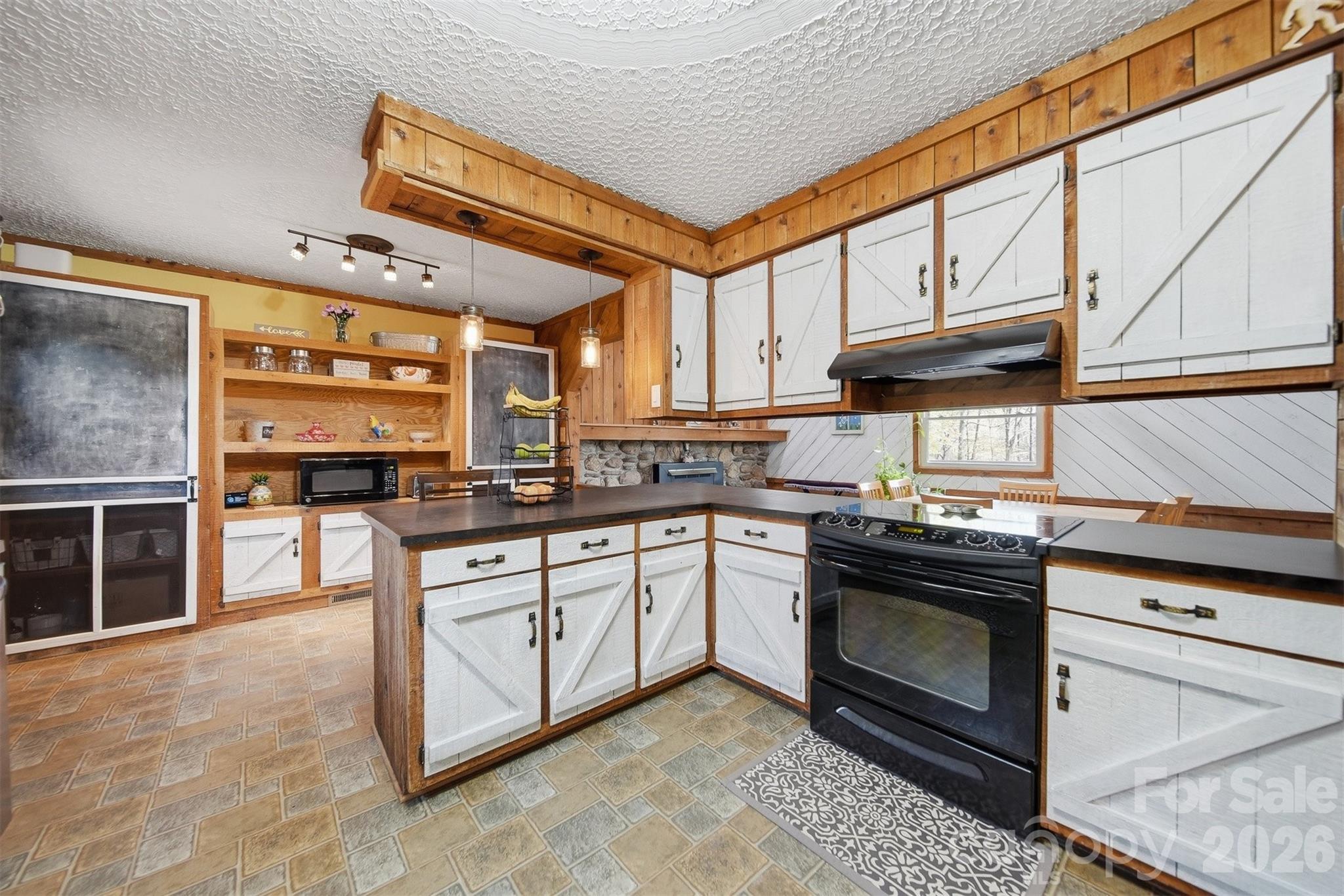 608 Hoyle Street — Lincolnton