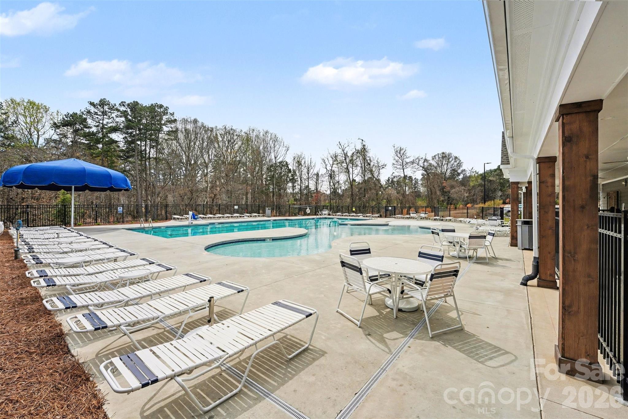 210 Eden Avenue — Mooresville