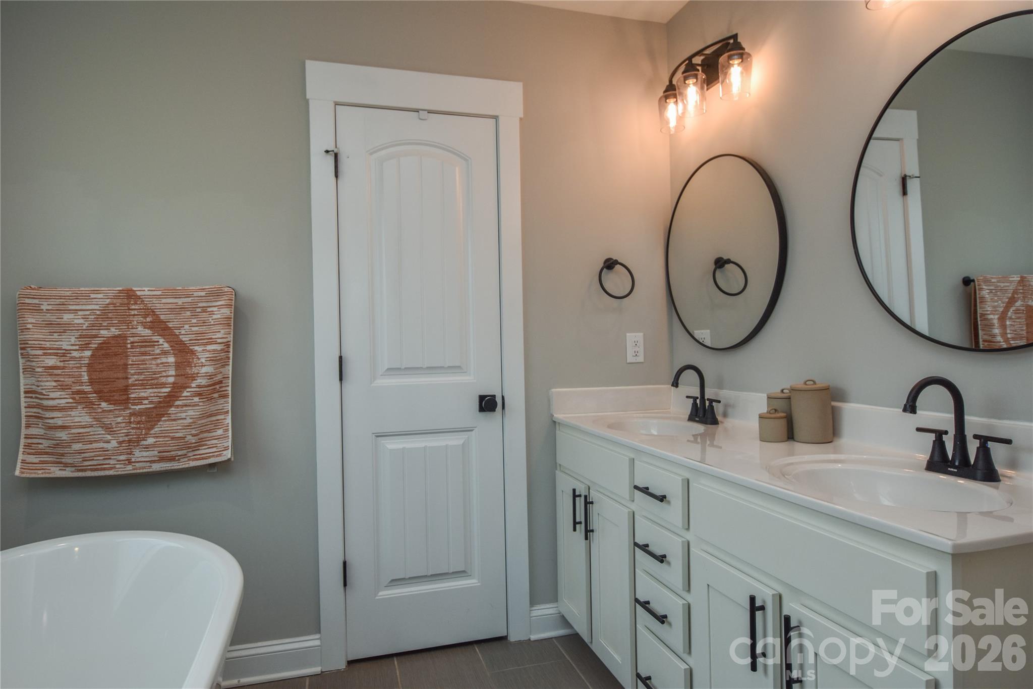 1809 Megan Ann Lane — Lincolnton
