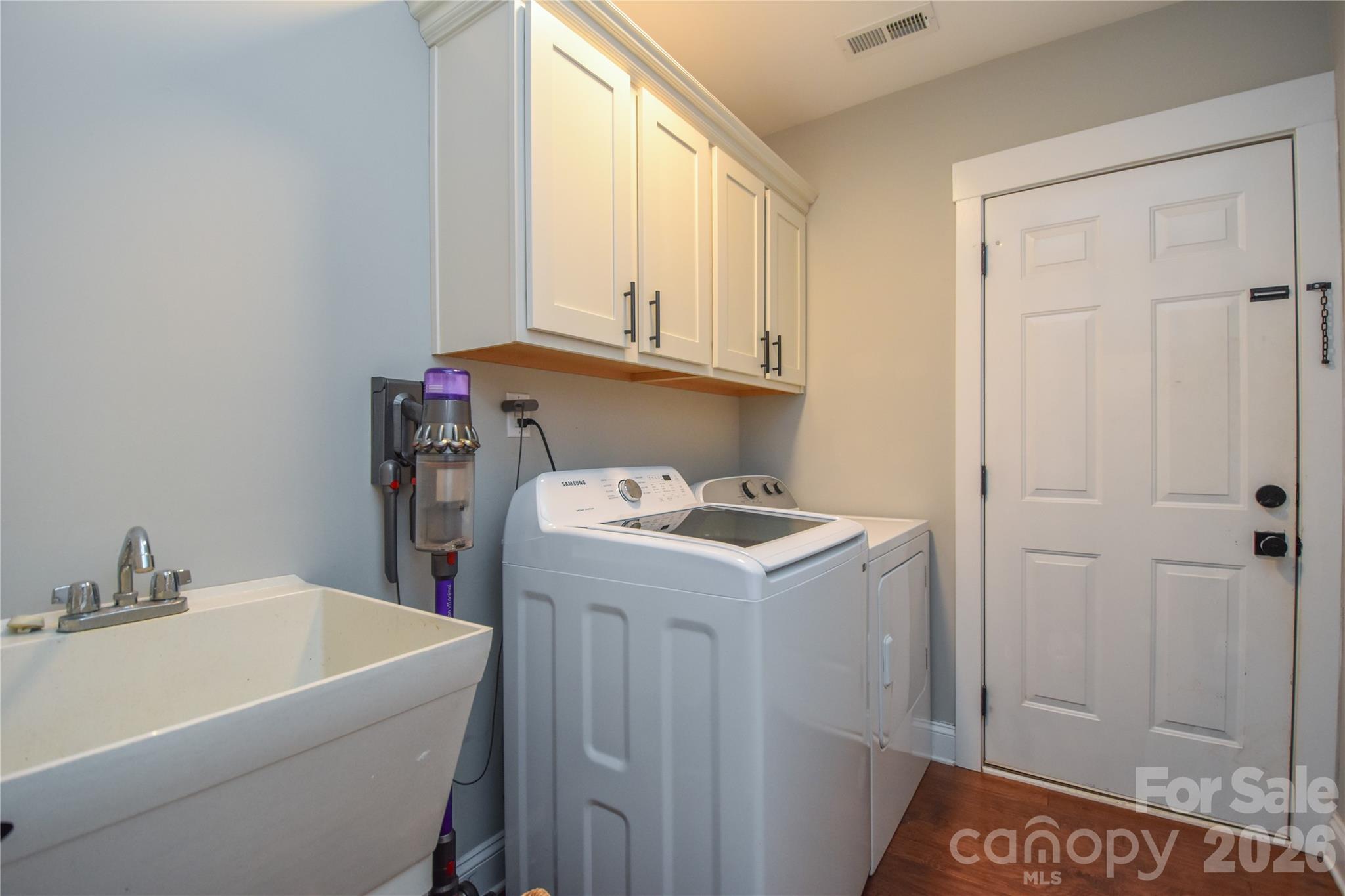 1809 Megan Ann Lane — Lincolnton