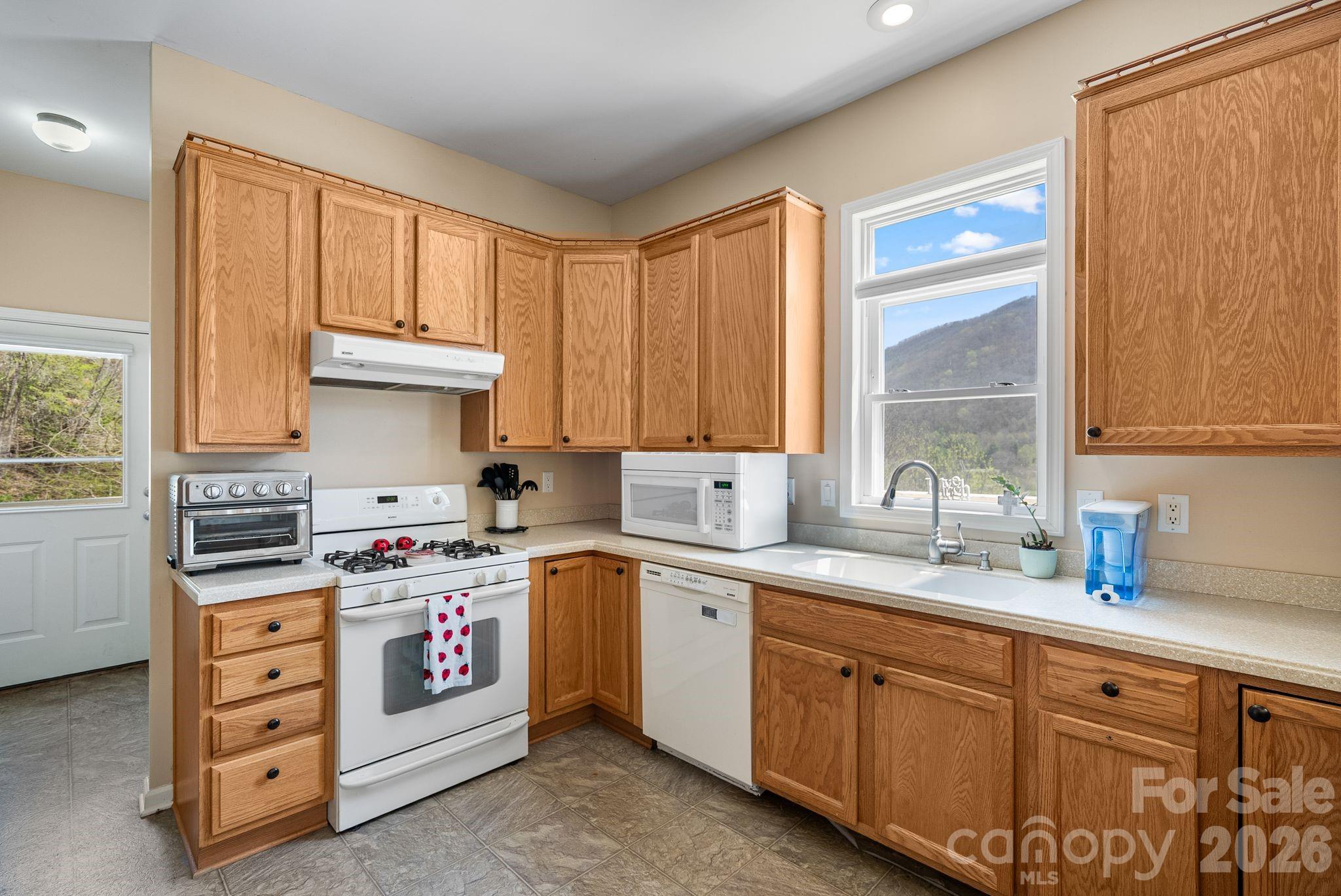 267 Eagles Trace — Canton