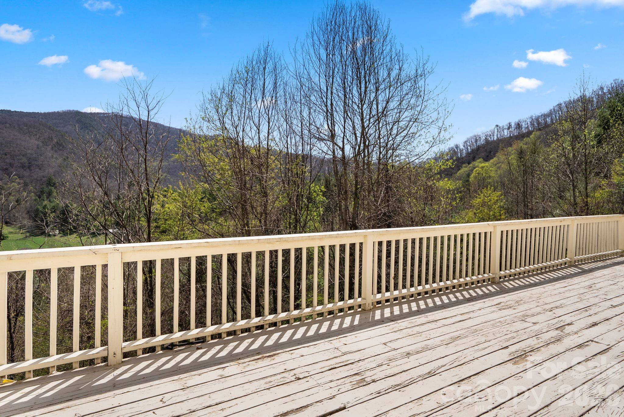 267 Eagles Trace — Canton