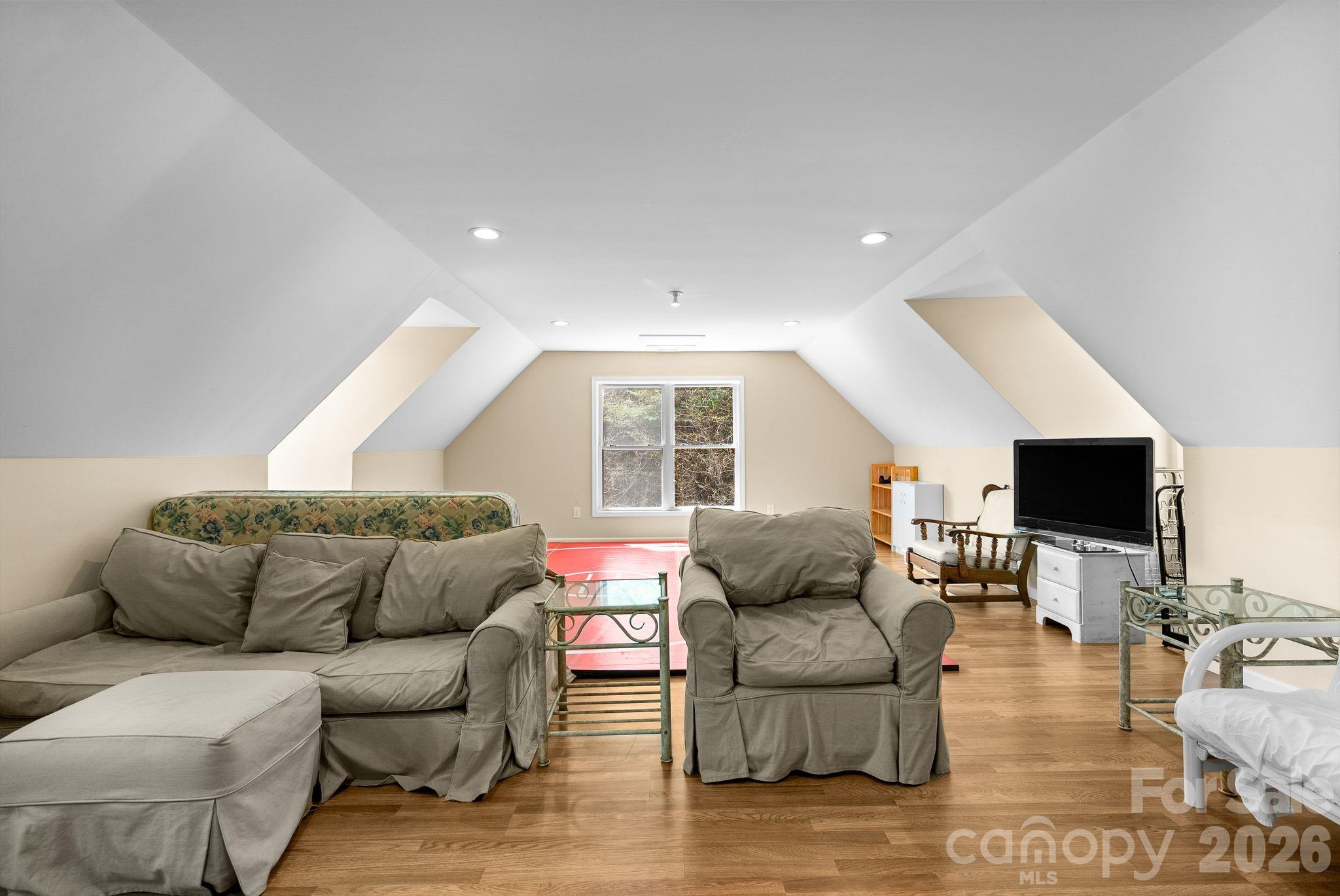 267 Eagles Trace — Canton