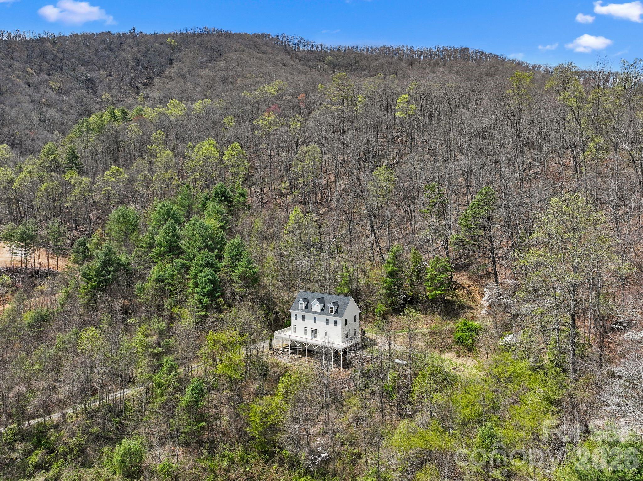 267 Eagles Trace — Canton
