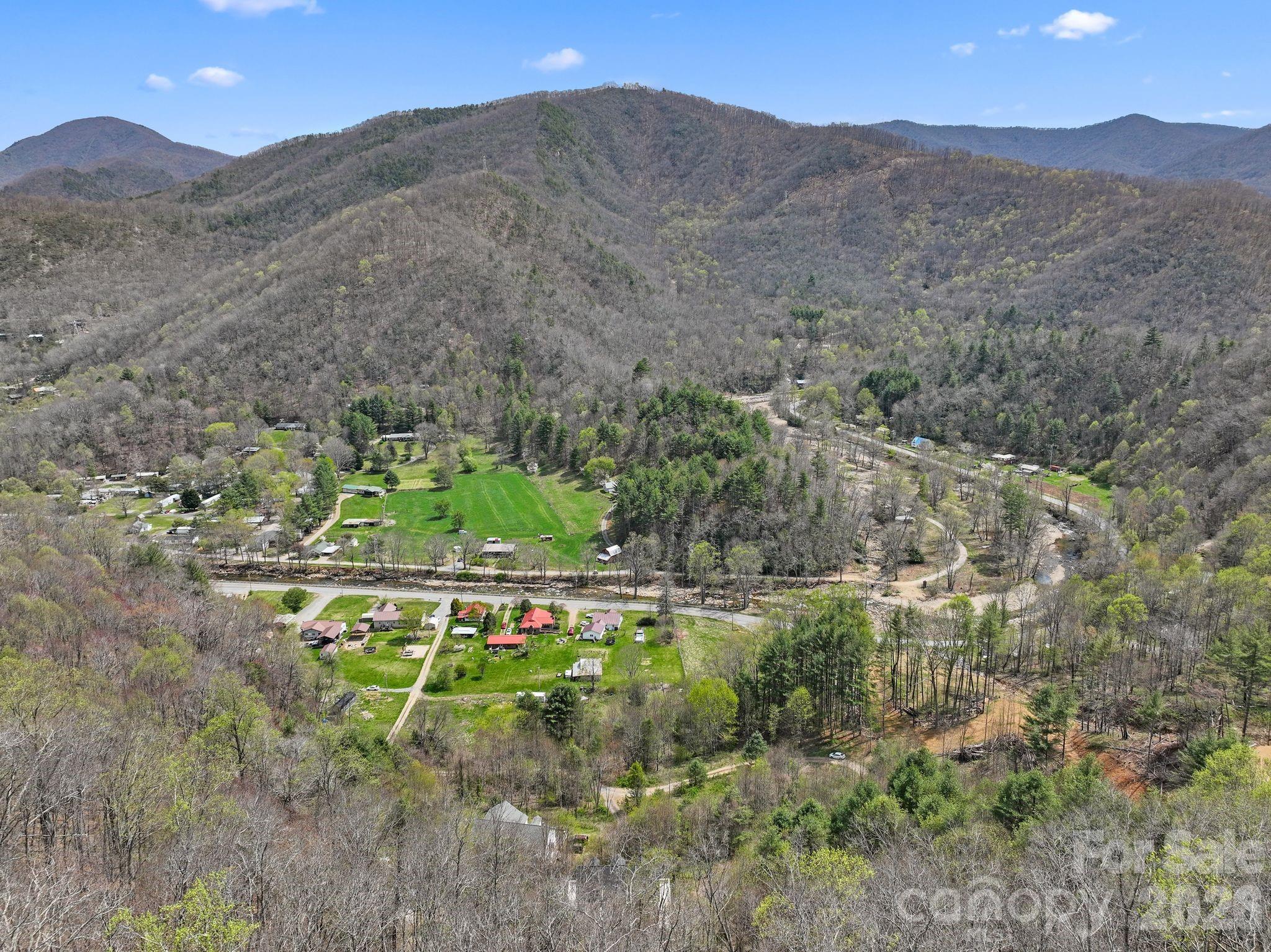 267 Eagles Trace — Canton