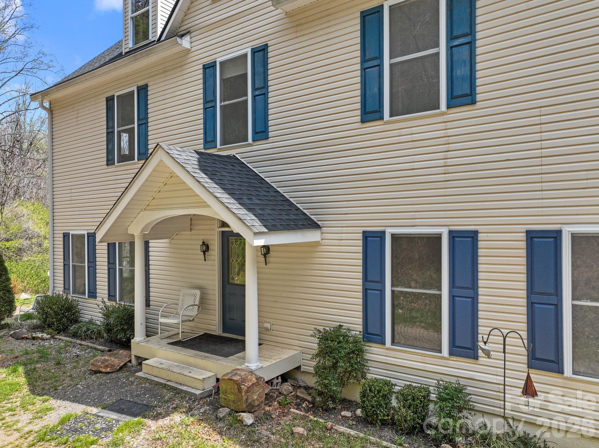 267 Eagles Trace — Canton