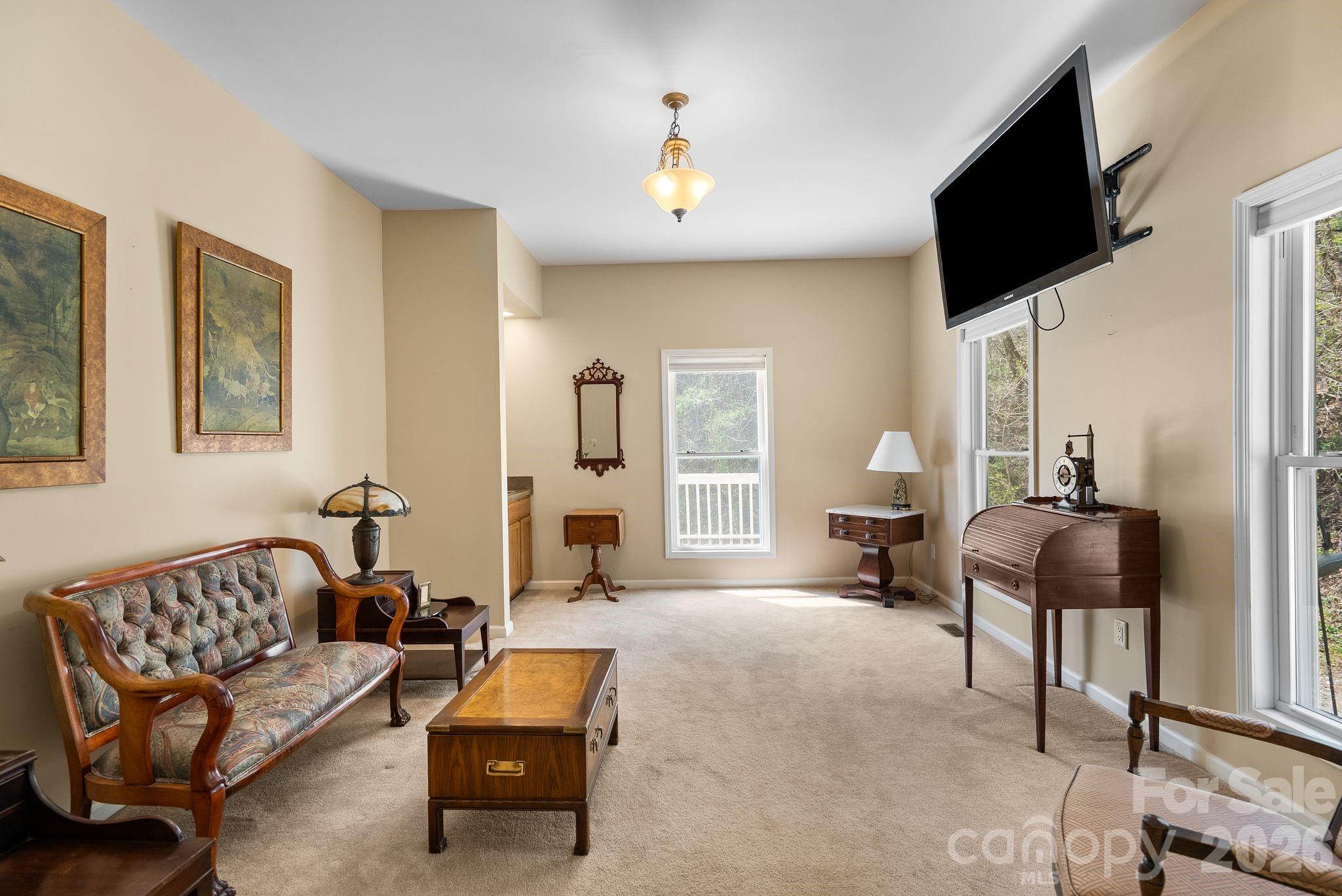 267 Eagles Trace — Canton