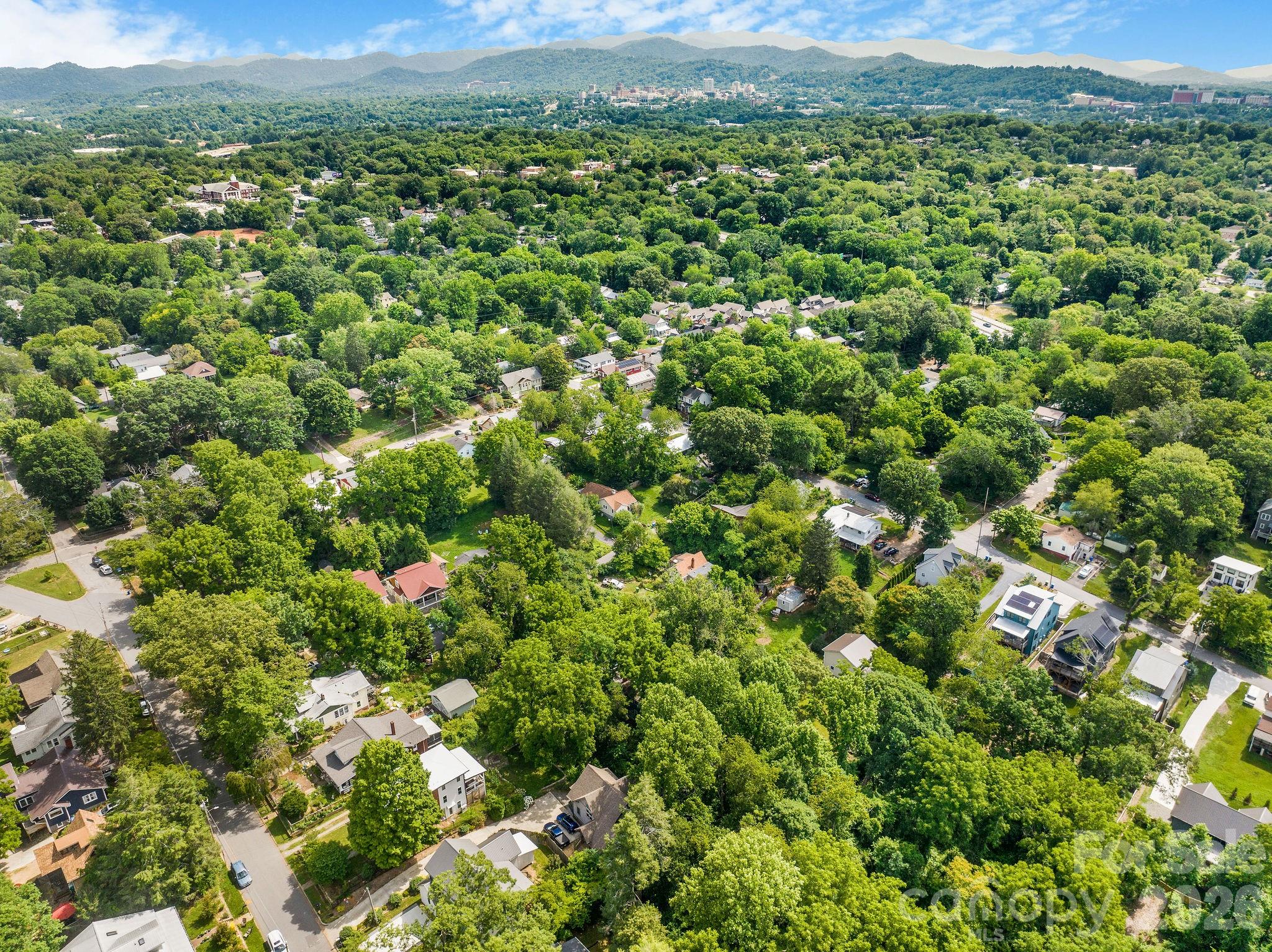 192 Virginia Avenue — Asheville