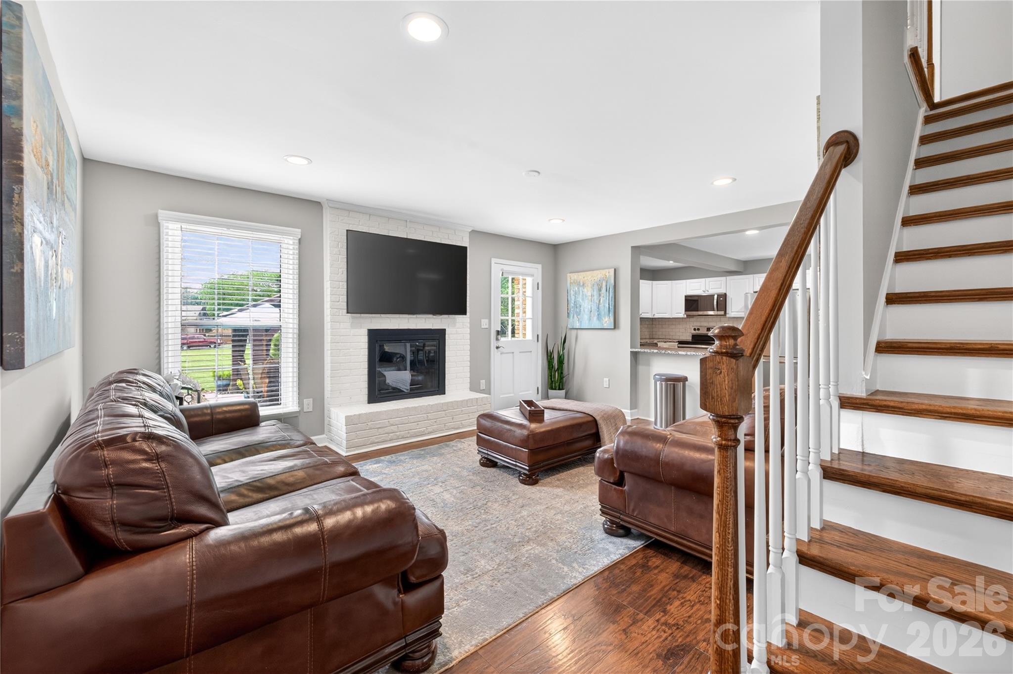 3231 Windrow Lane — Matthews