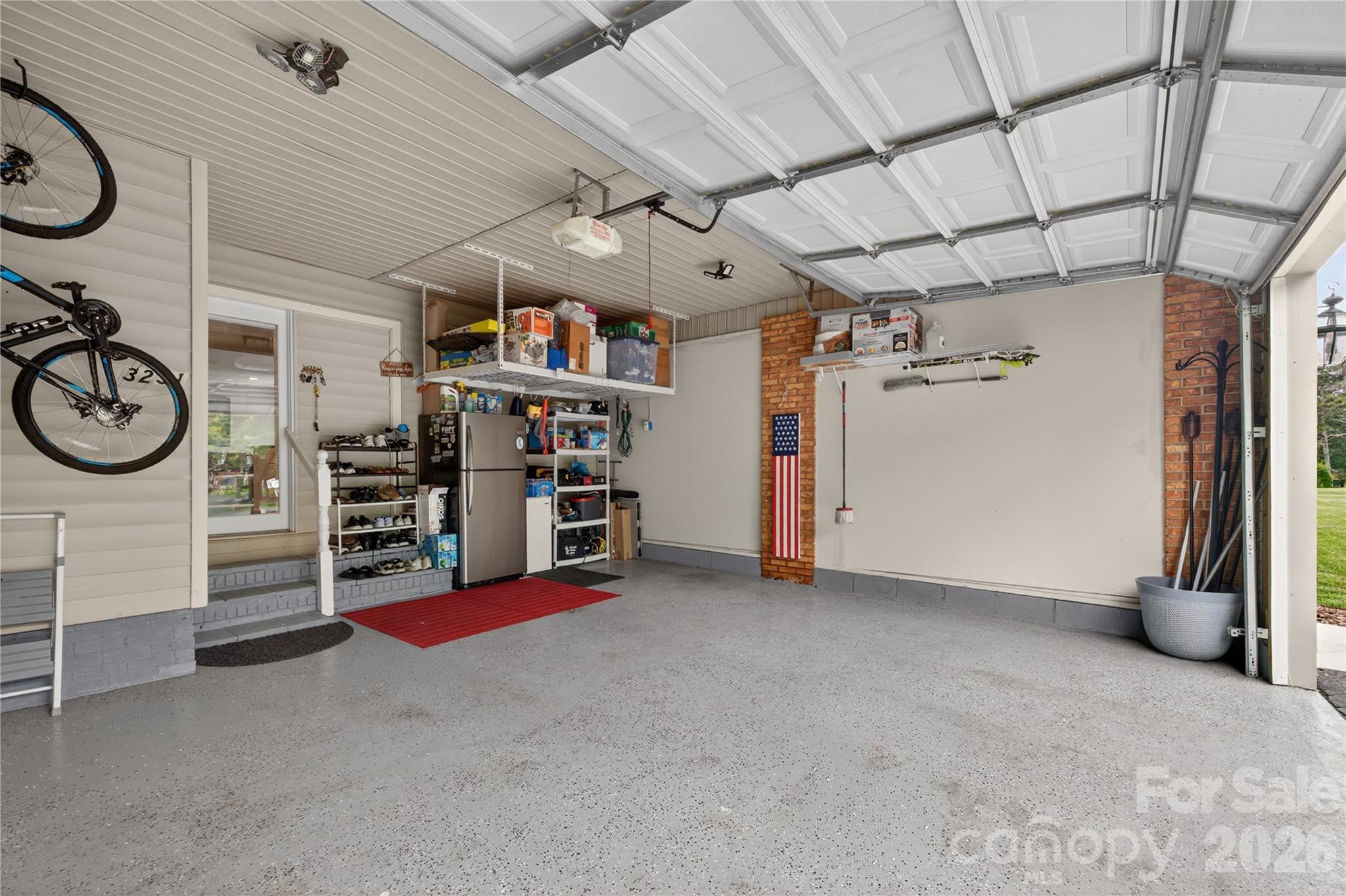 3231 Windrow Lane — Matthews