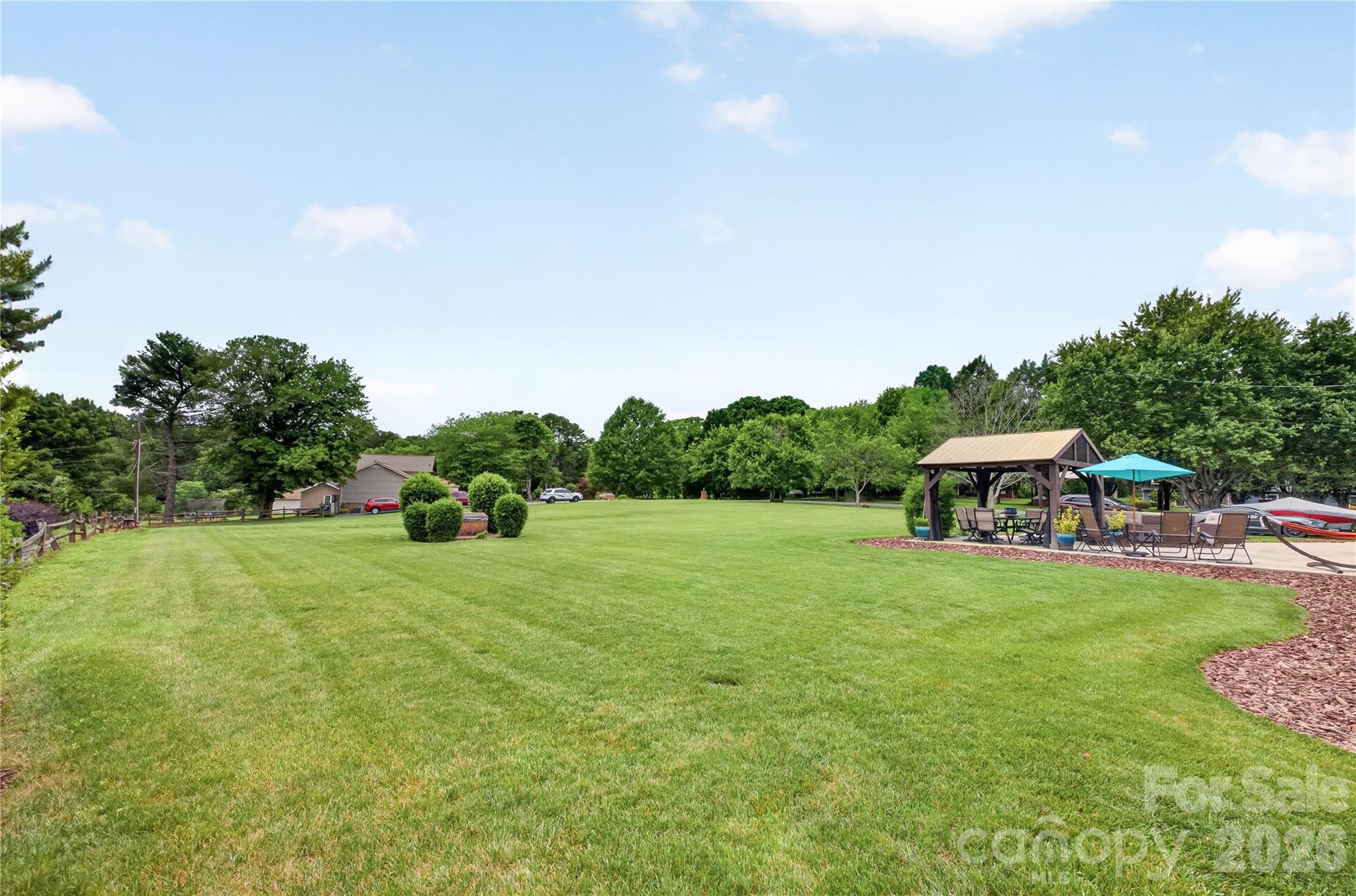 3231 Windrow Lane — Matthews