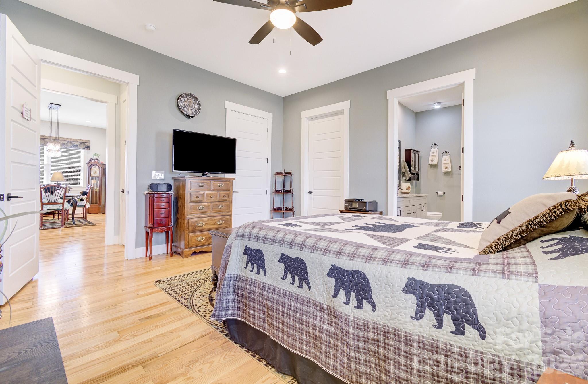 35 Cider Hill Lane — Hendersonville