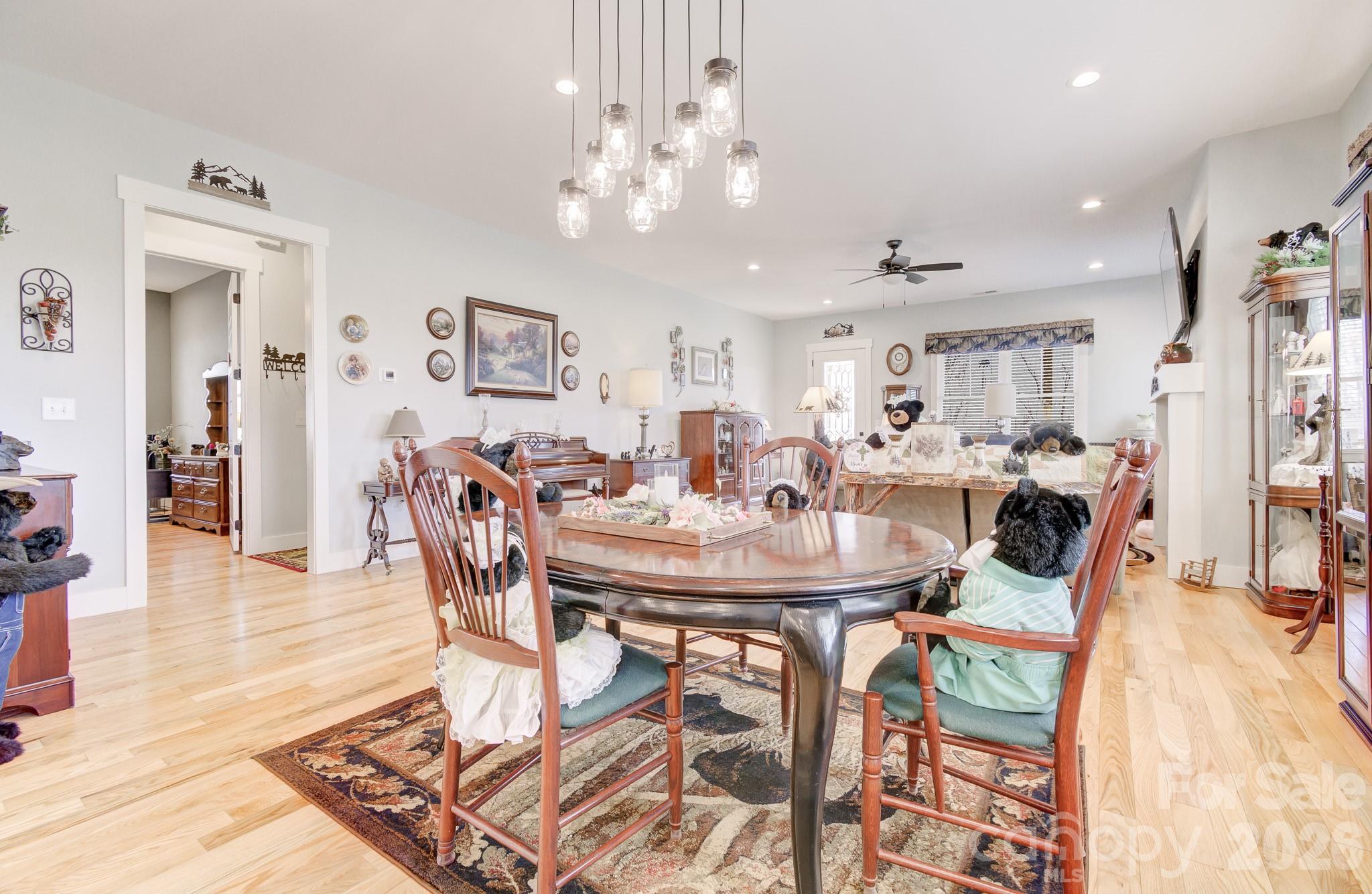 35 Cider Hill Lane — Hendersonville
