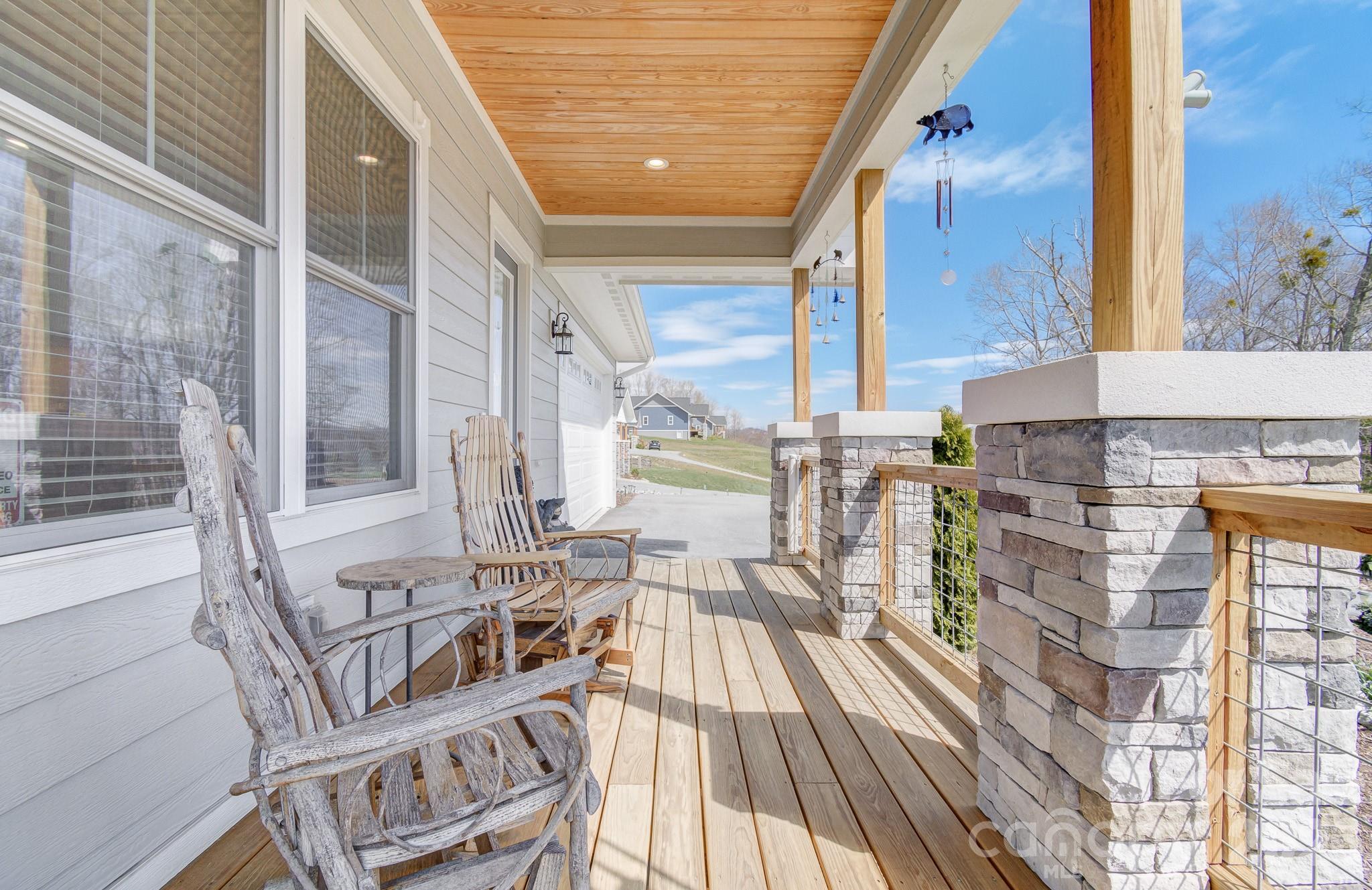35 Cider Hill Lane — Hendersonville