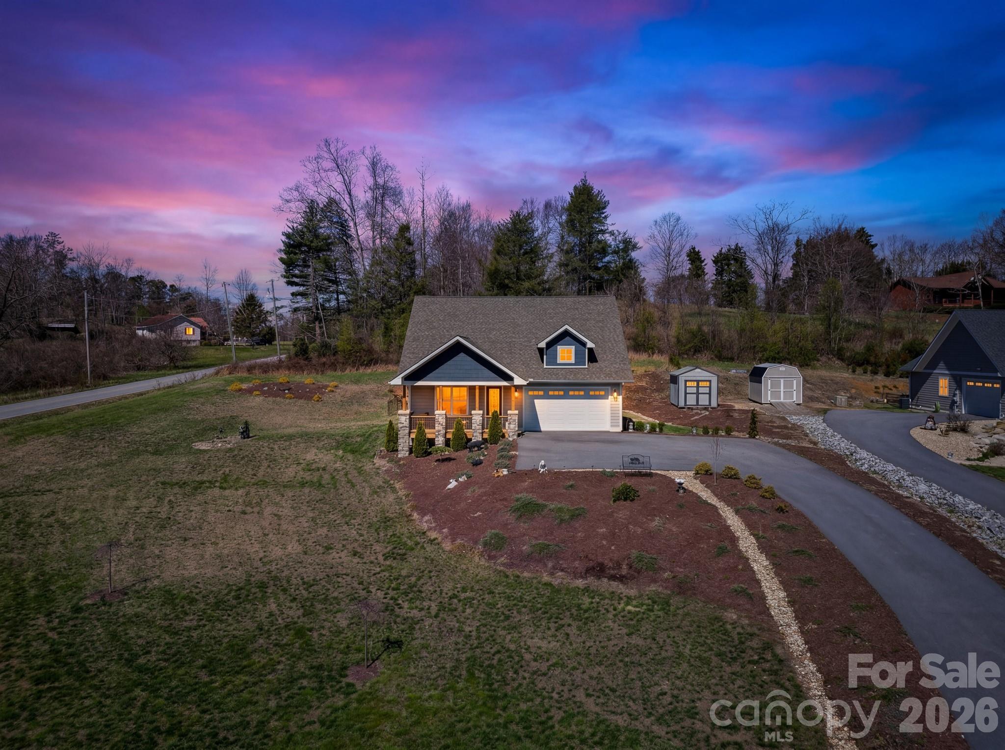 35 Cider Hill Lane — Hendersonville