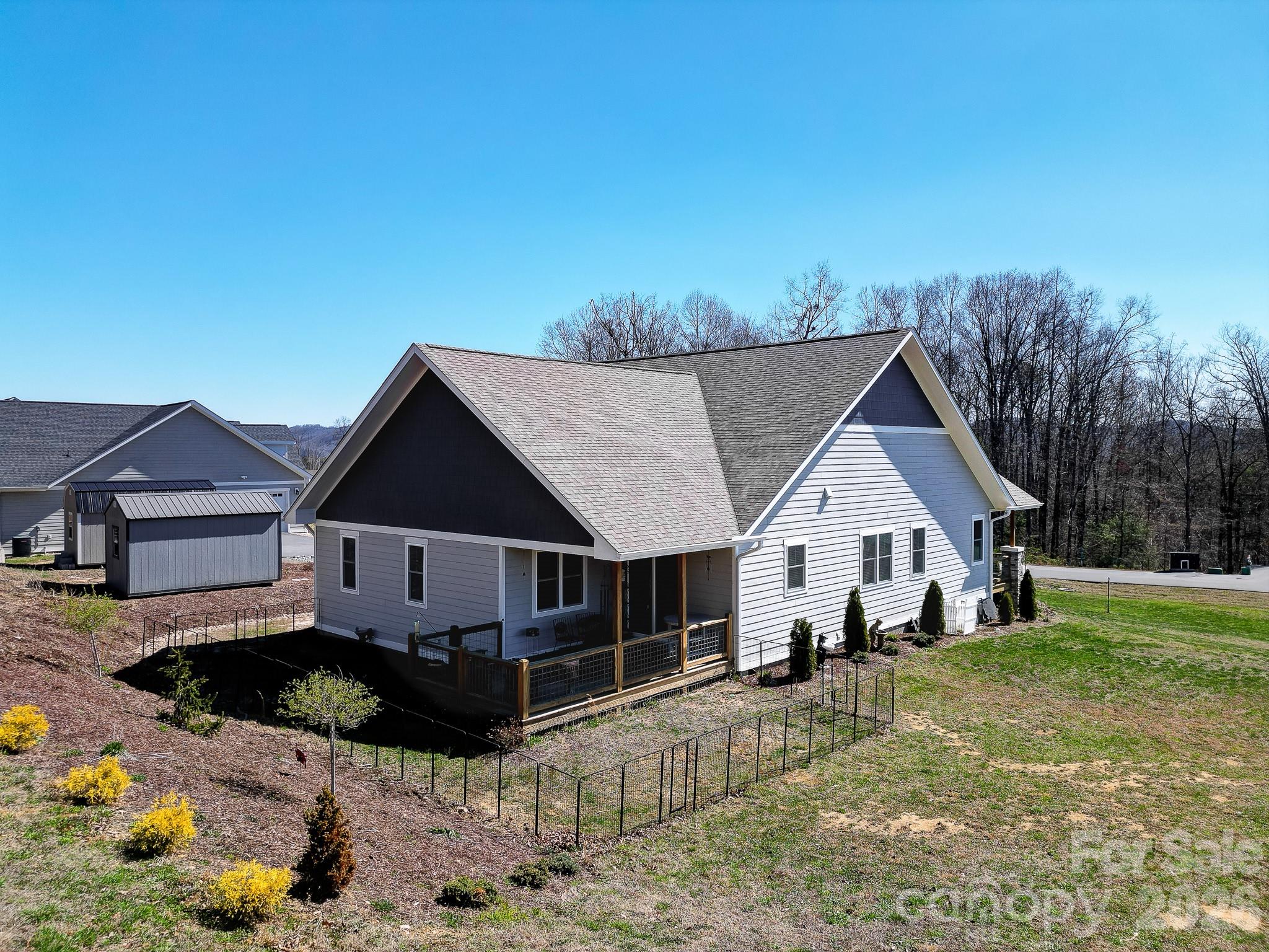 35 Cider Hill Lane — Hendersonville
