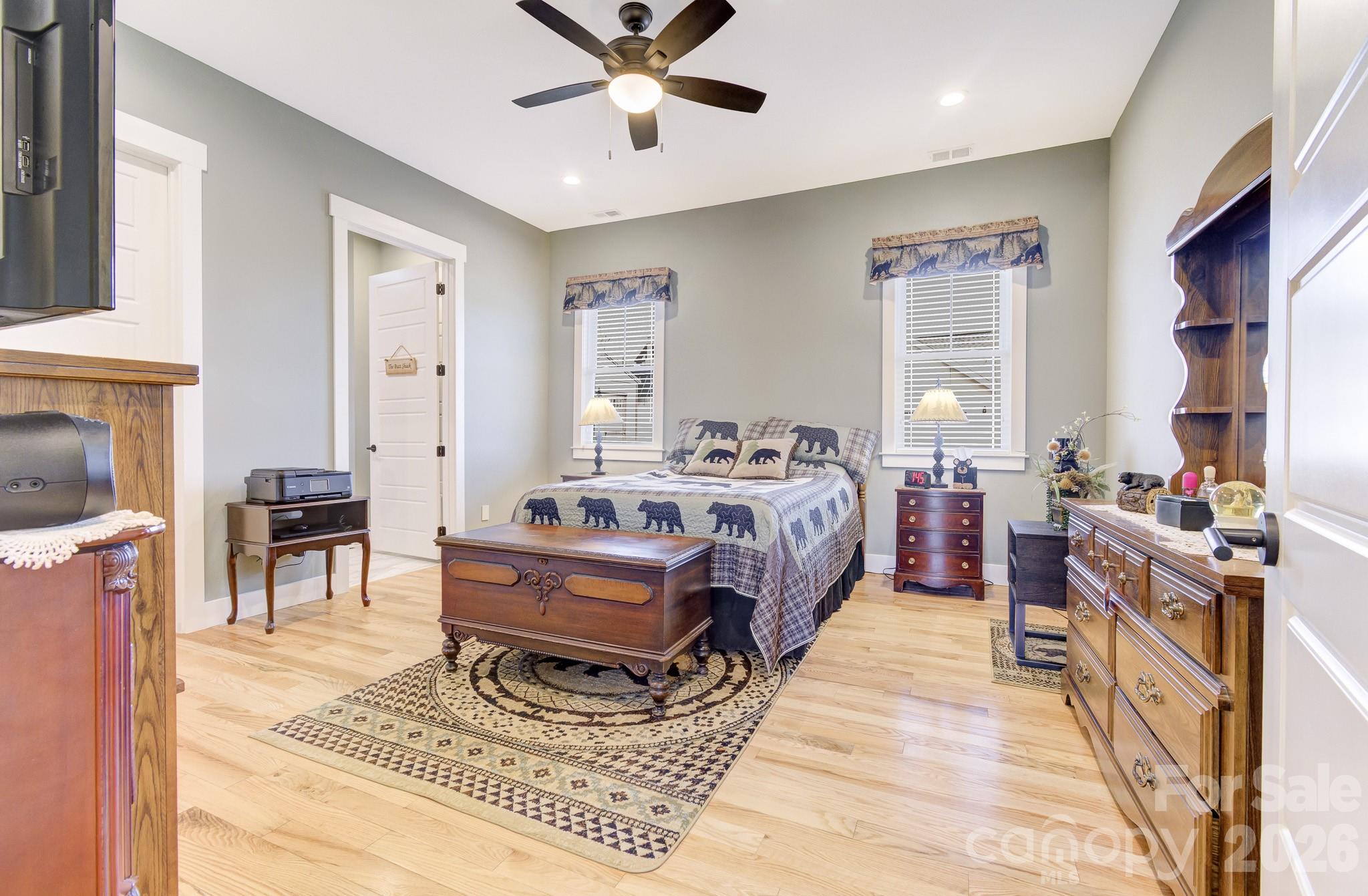 35 Cider Hill Lane — Hendersonville