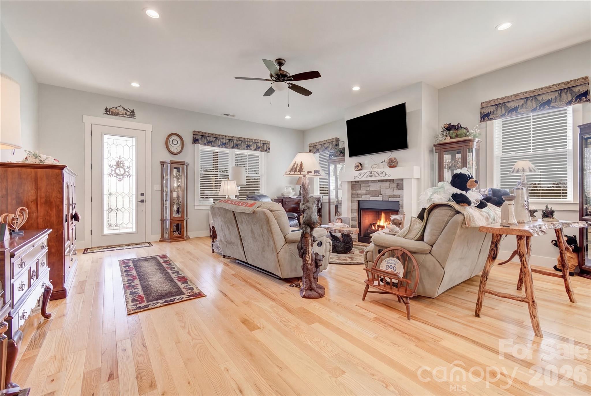 35 Cider Hill Lane — Hendersonville