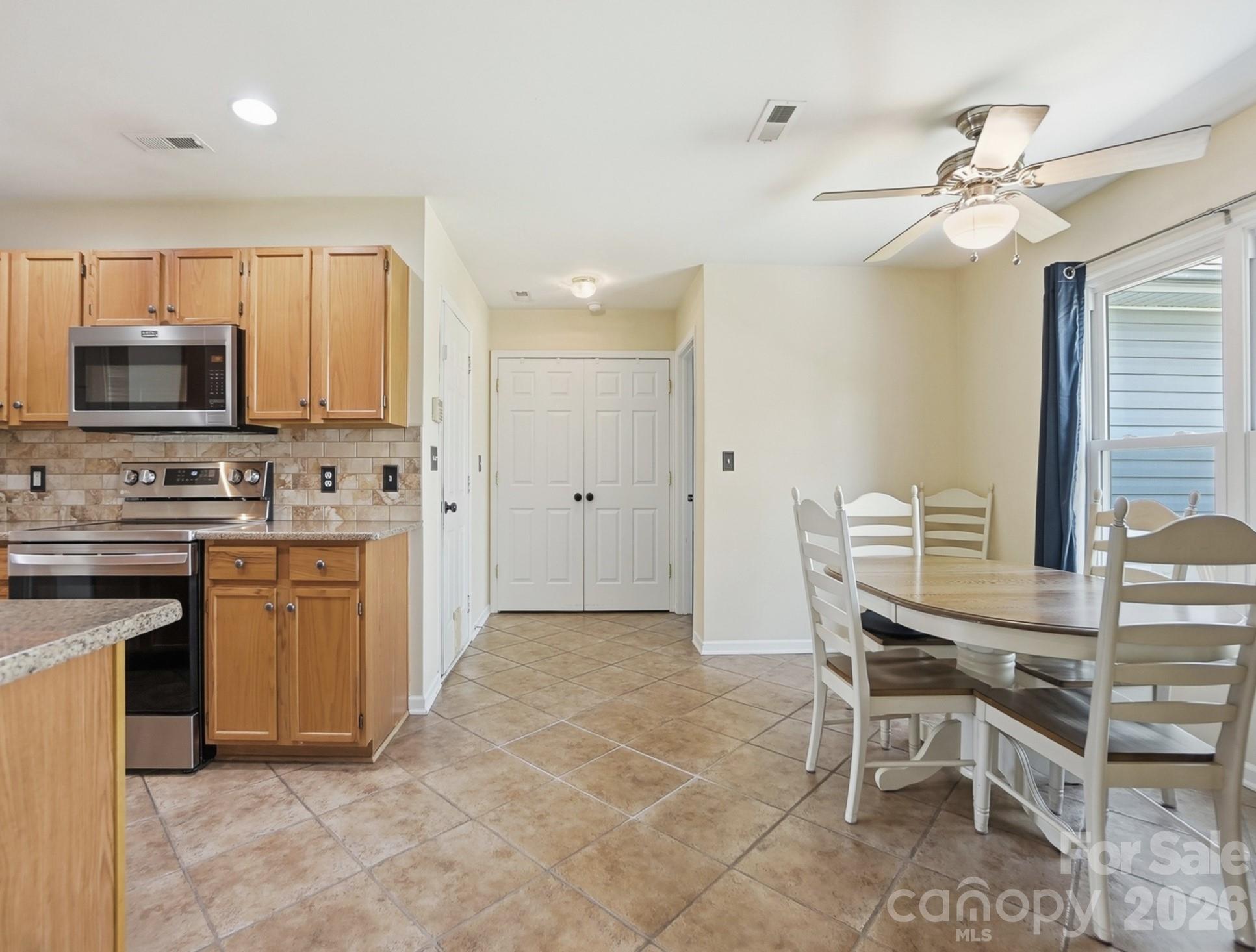 1009 Onotoa Drive — Indian Trail