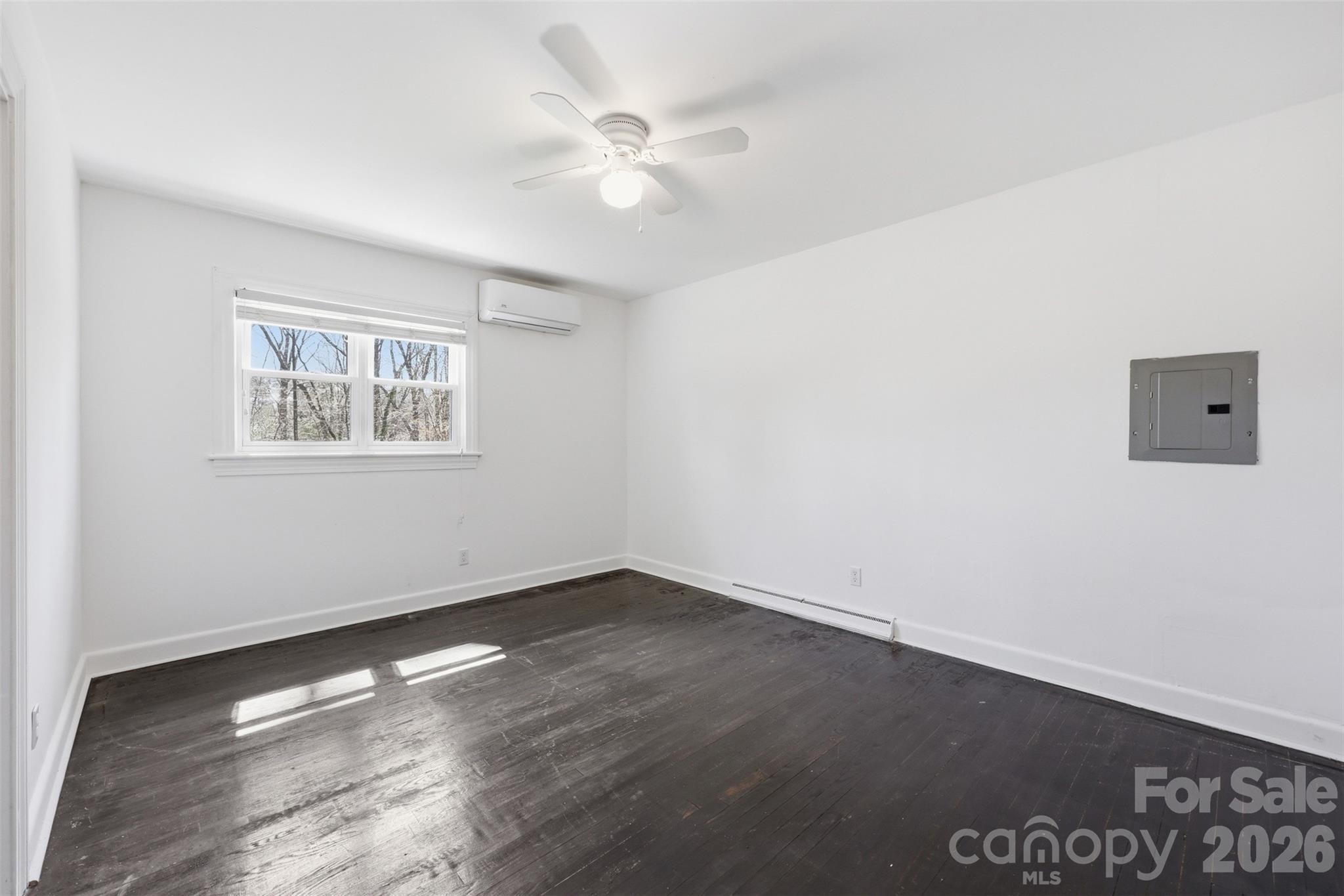 4920 Bright Road — Charlotte