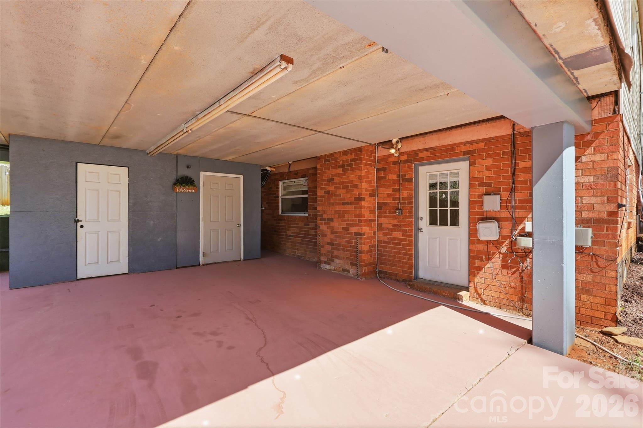 4920 Bright Road — Charlotte