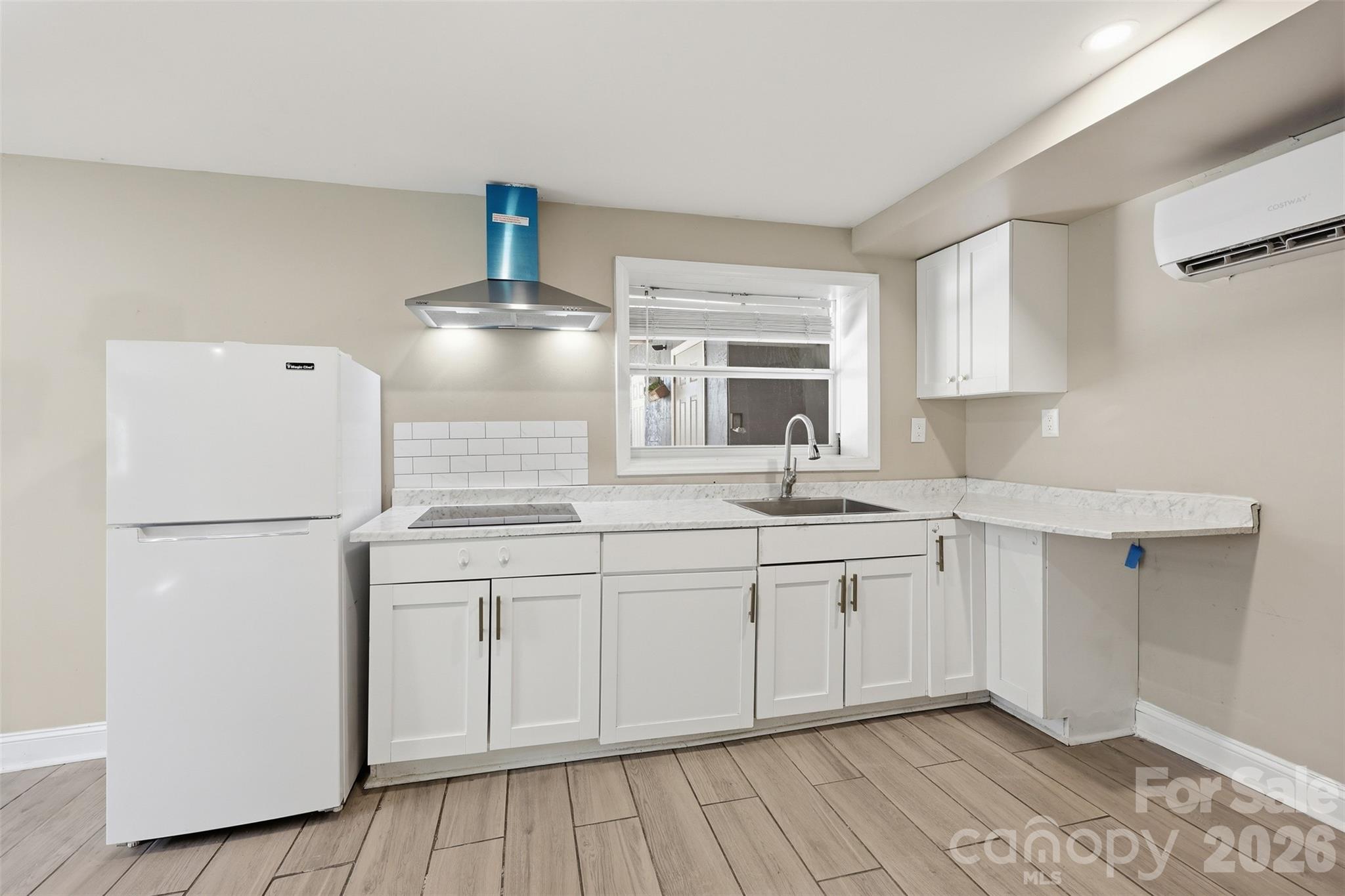4920 Bright Road — Charlotte