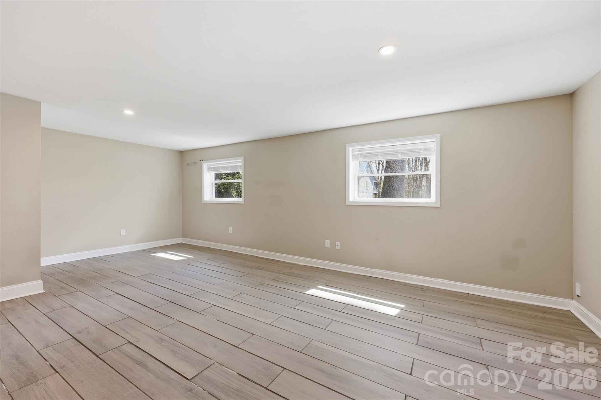 4920 Bright Road — Charlotte