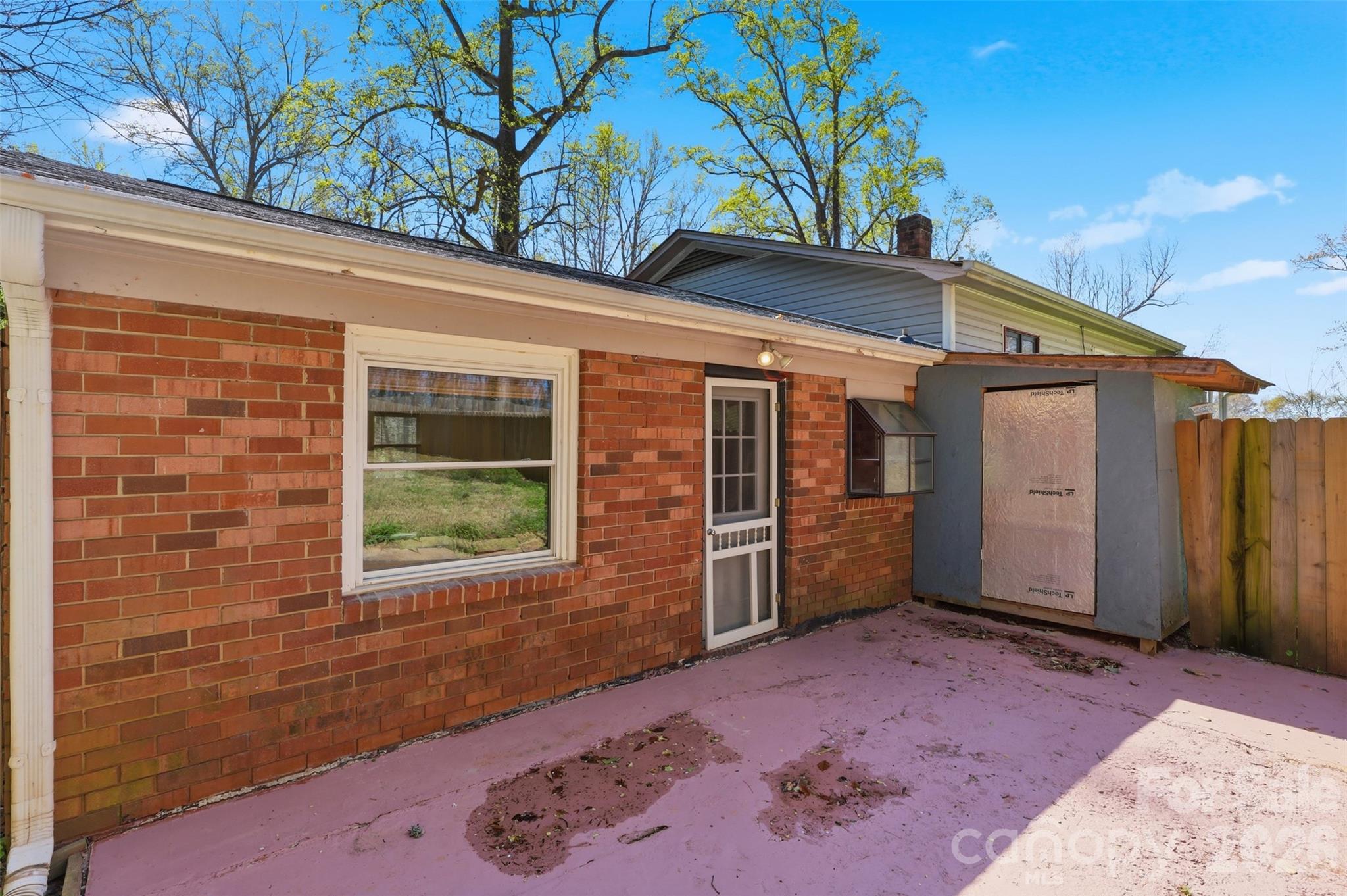 4920 Bright Road — Charlotte