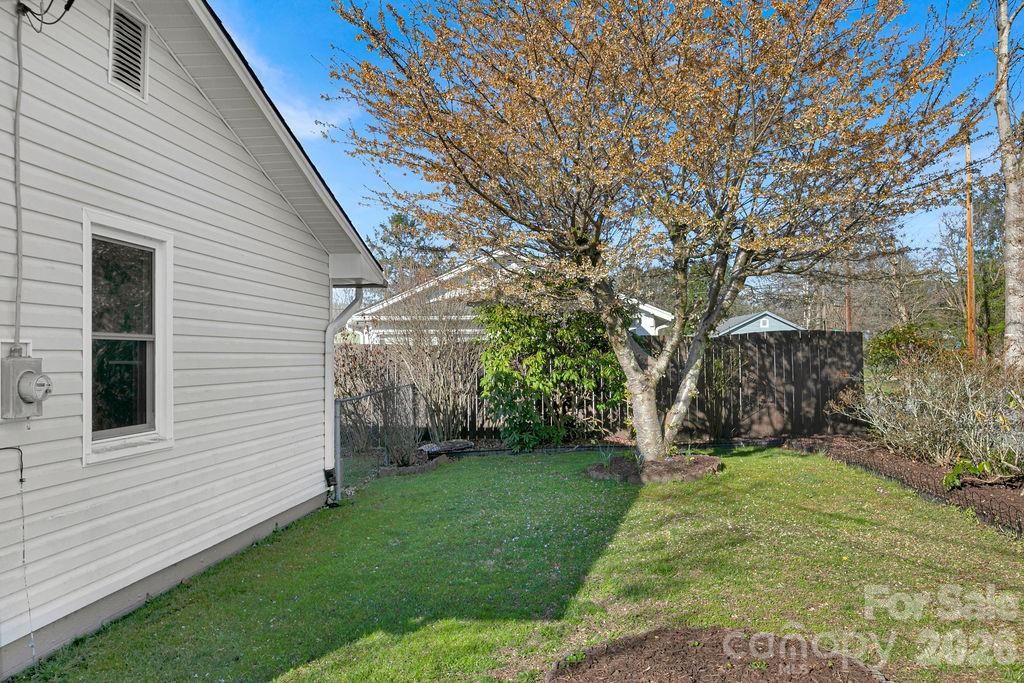34 Sunset Drive — Brevard