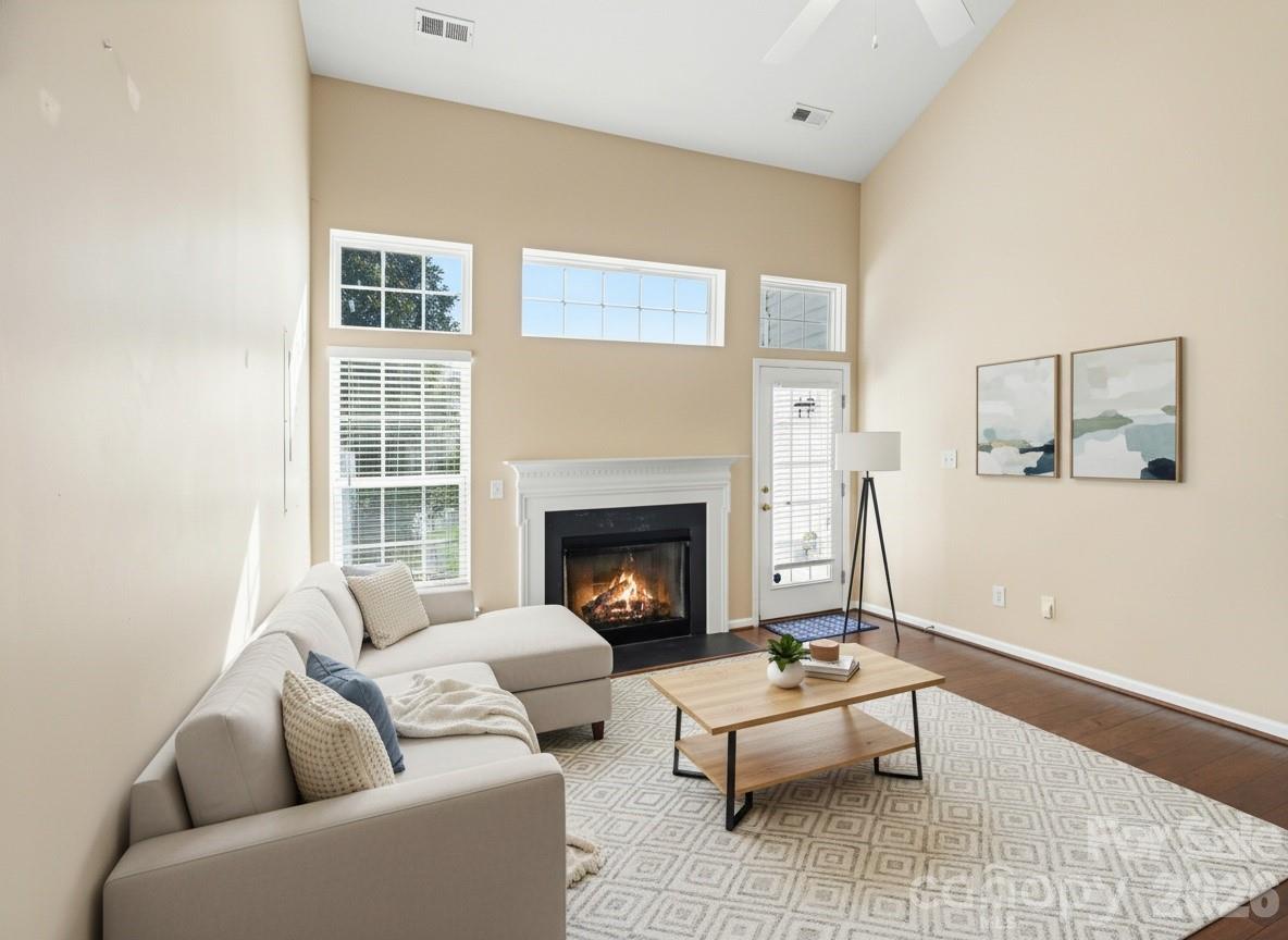 3818 Carl Parmer Drive — Harrisburg
