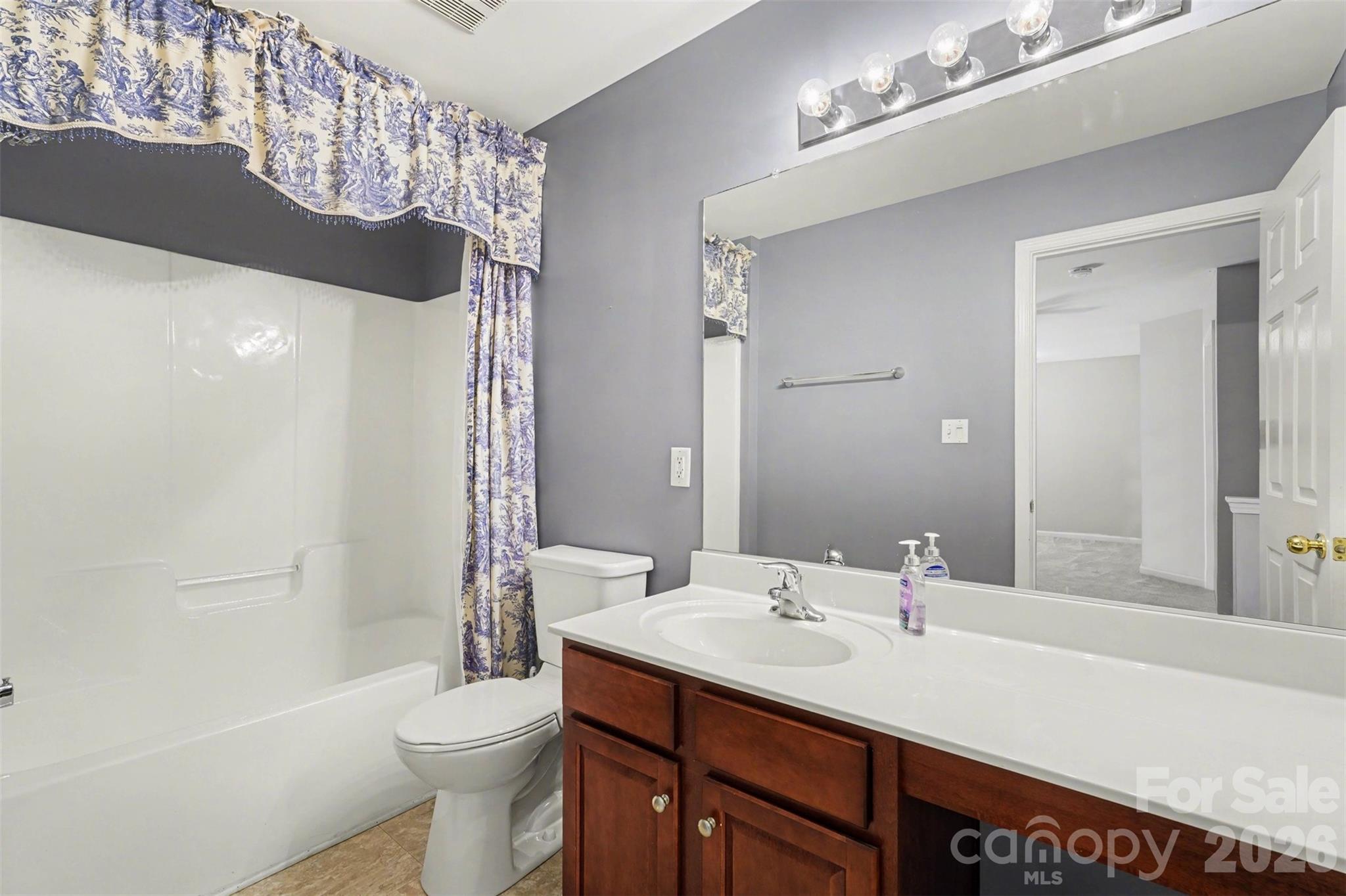3818 Carl Parmer Drive — Harrisburg