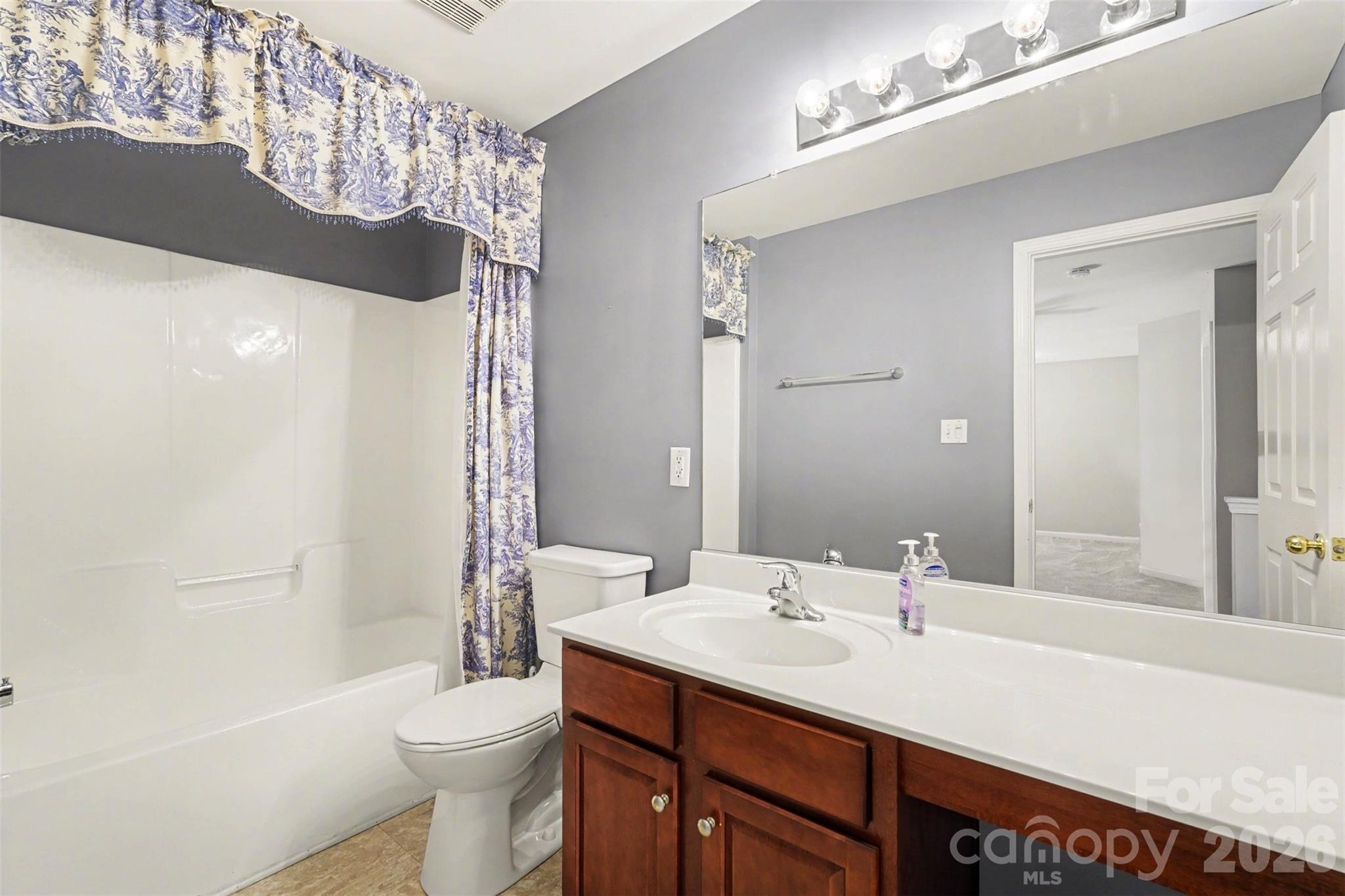 3818 Carl Parmer Drive — Harrisburg