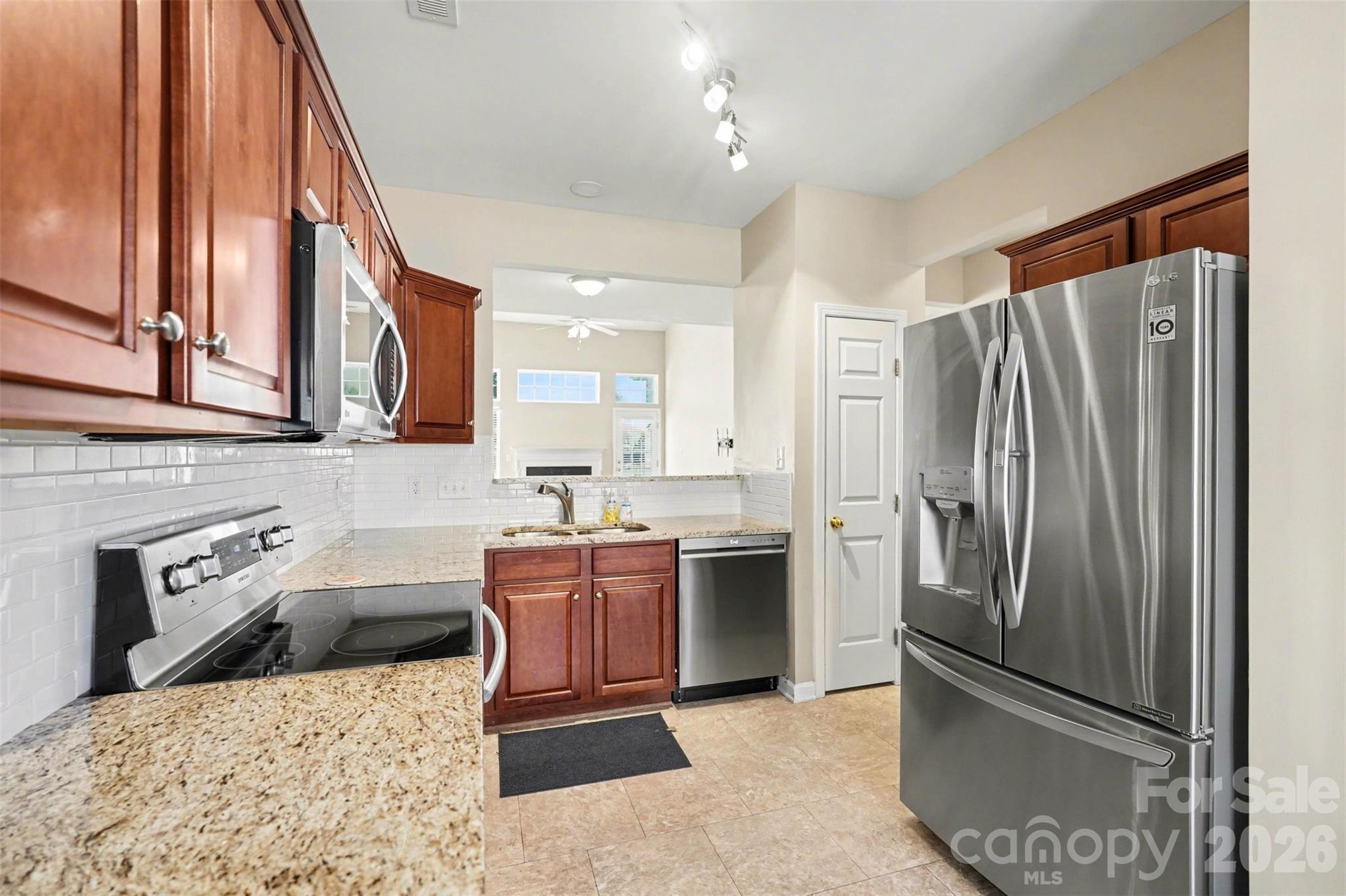 3818 Carl Parmer Drive — Harrisburg