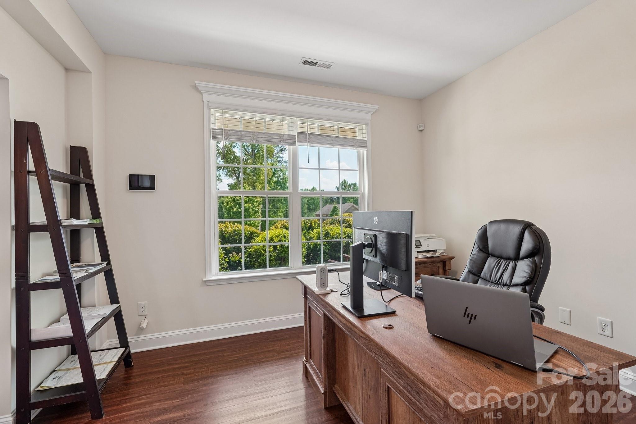 2609 Lakefront Drive — Belmont