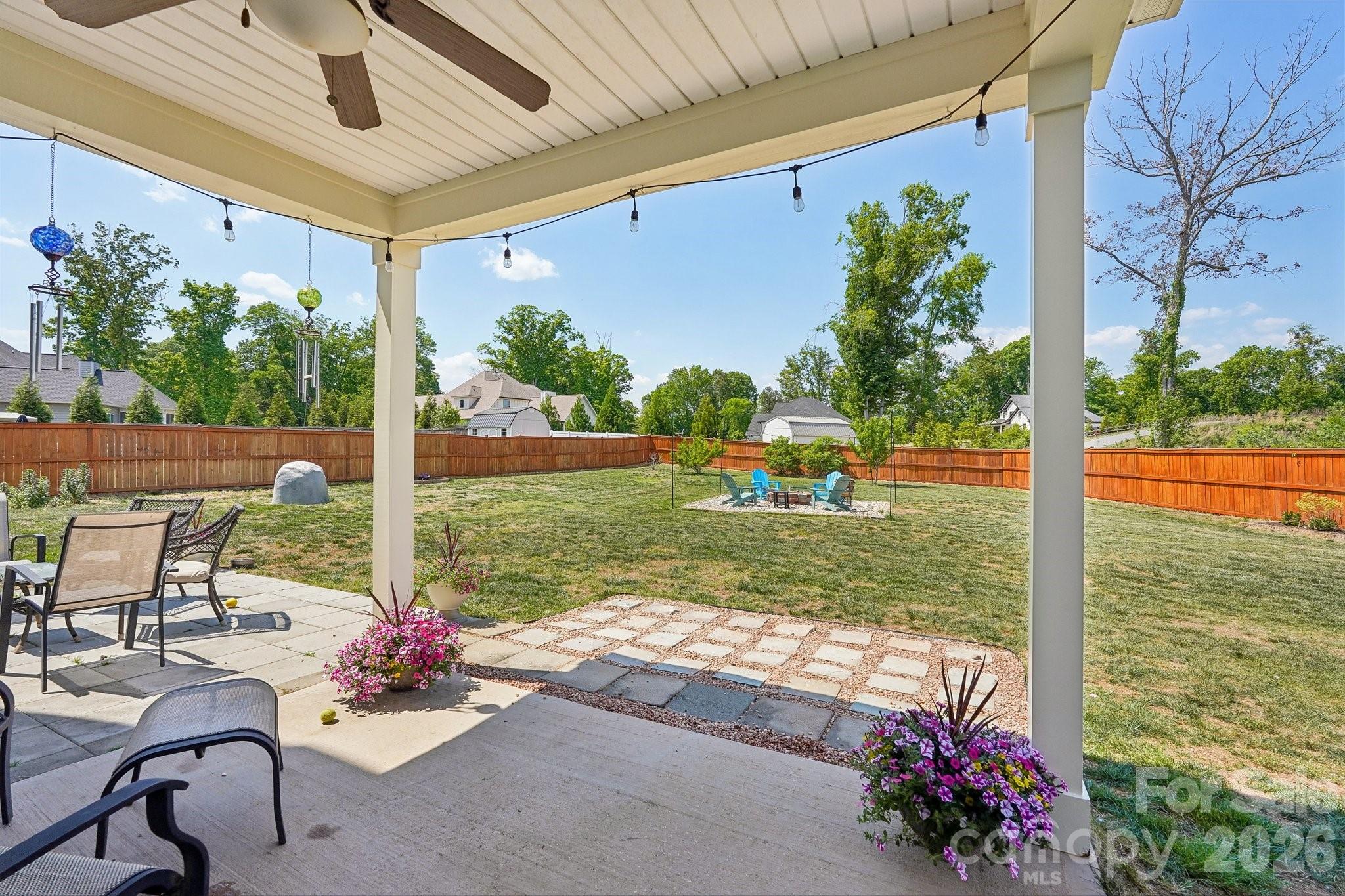 2609 Lakefront Drive — Belmont