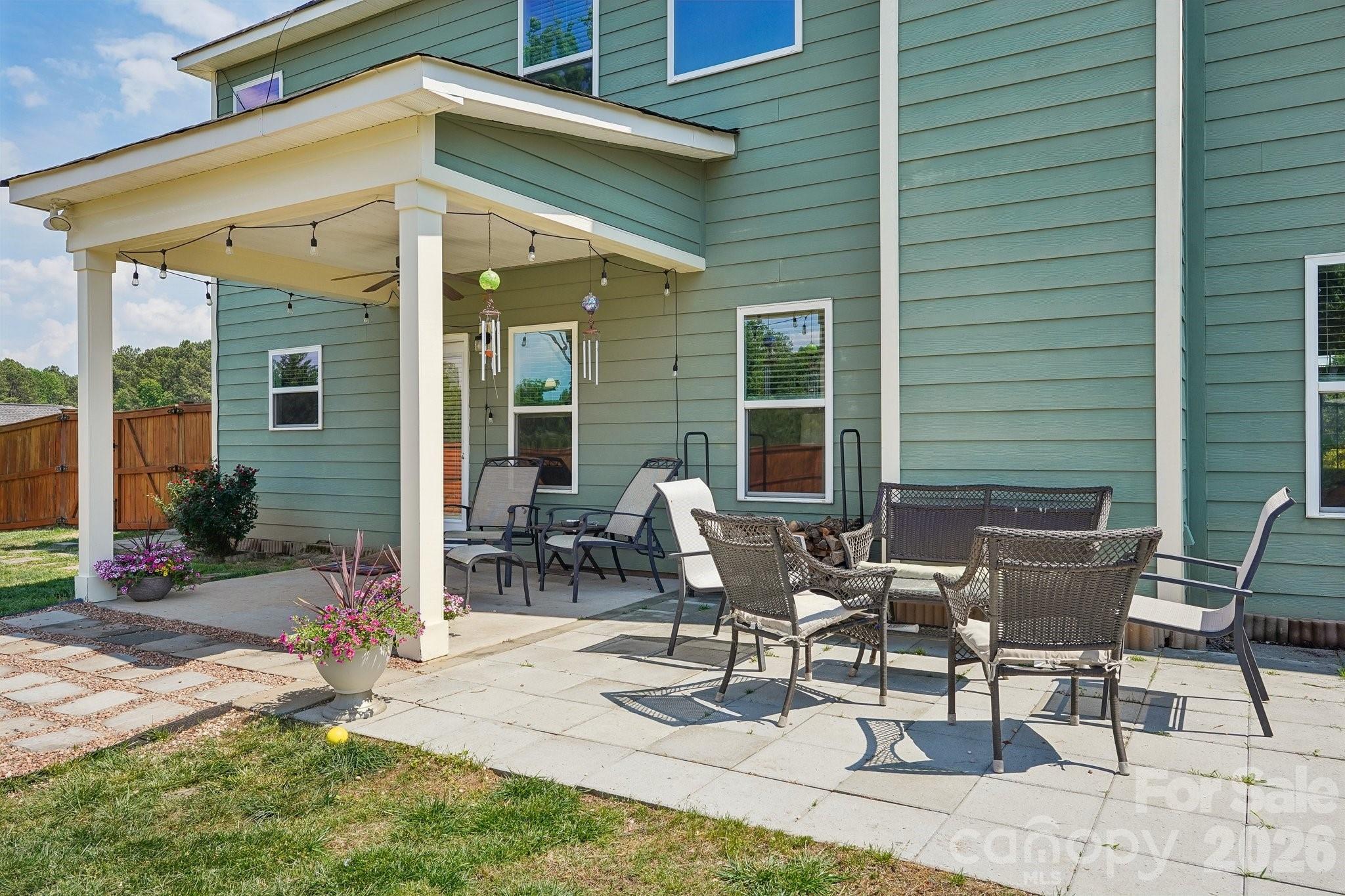 2609 Lakefront Drive — Belmont