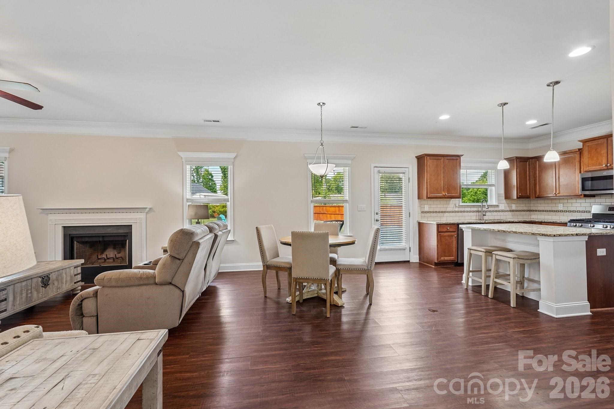 2609 Lakefront Drive — Belmont