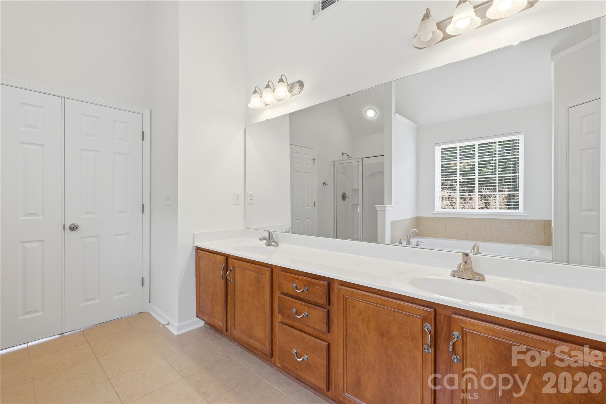 105 Summer Breeze Court — Statesville