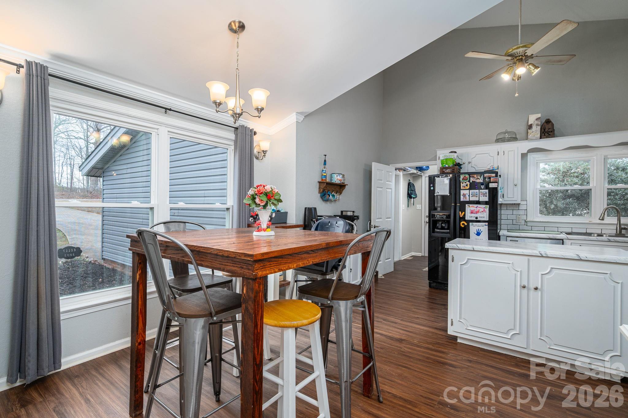 3005 Irish Street — Newton