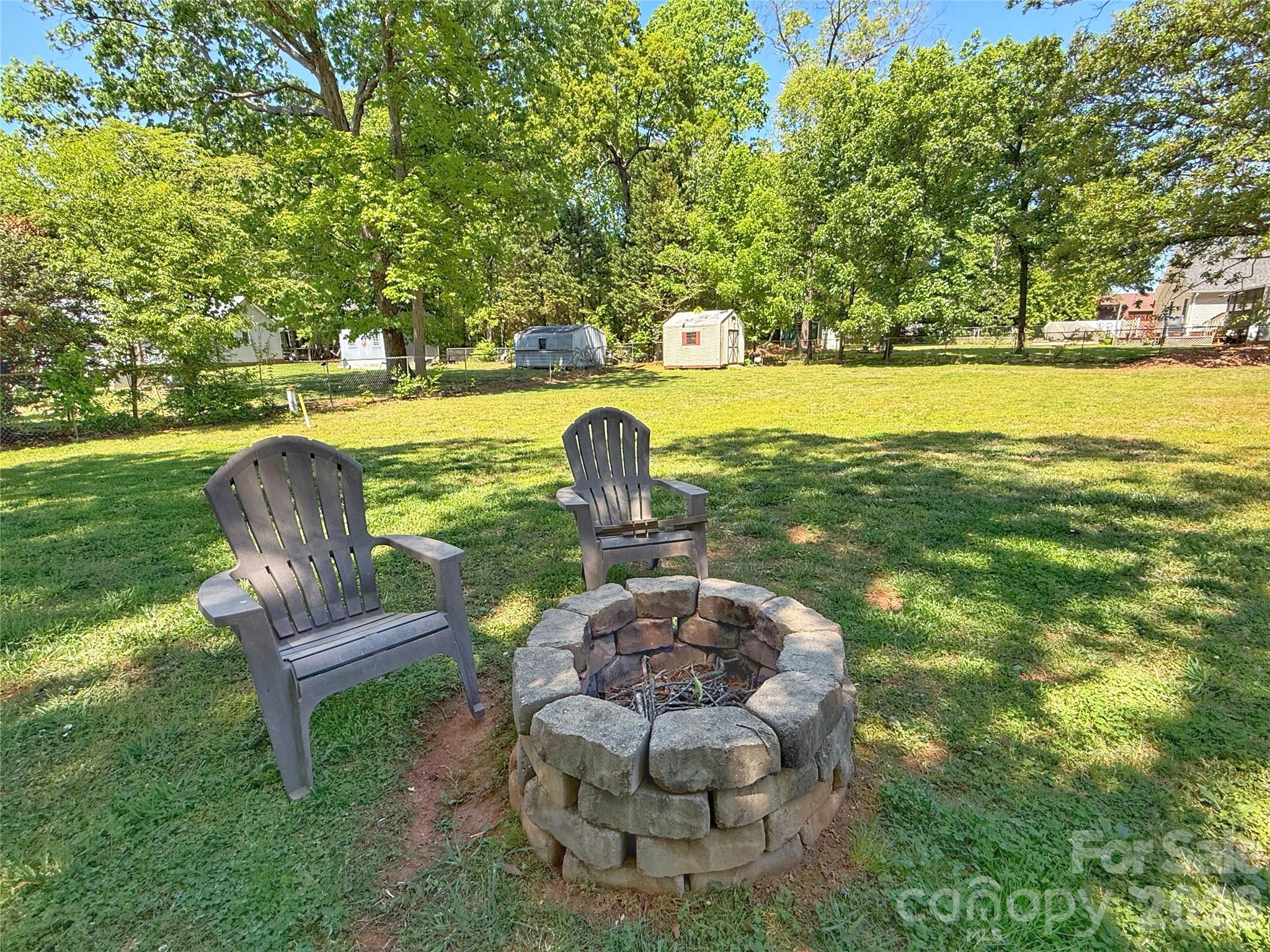 3005 Irish Street — Newton