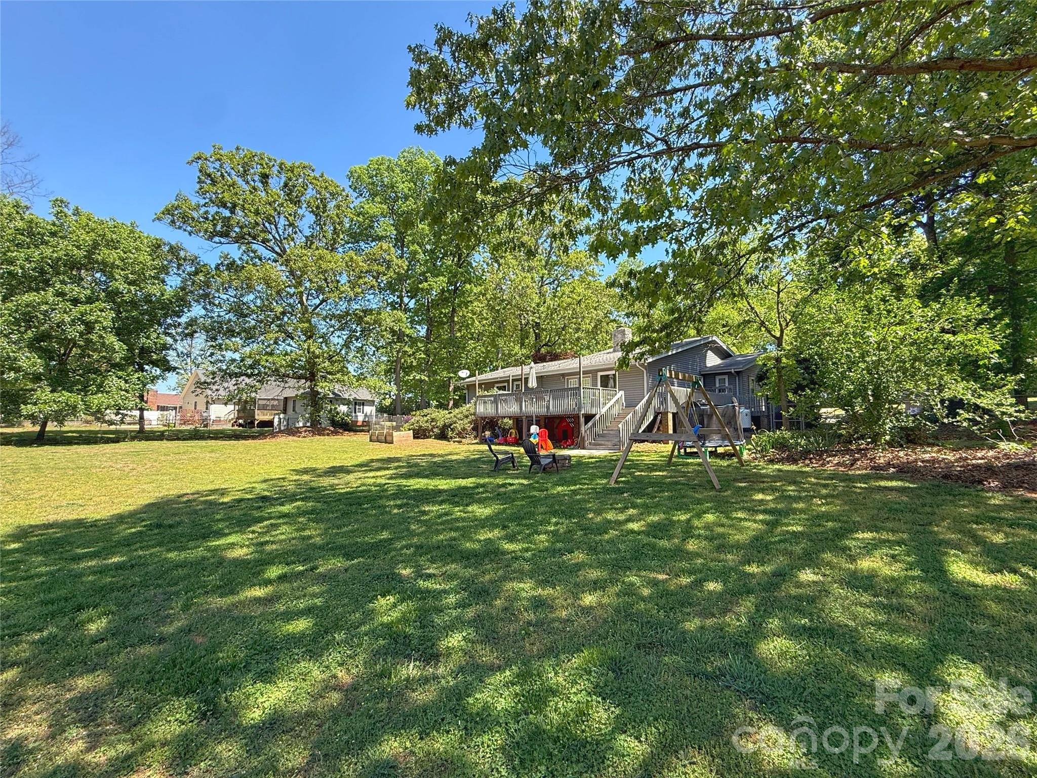 3005 Irish Street — Newton