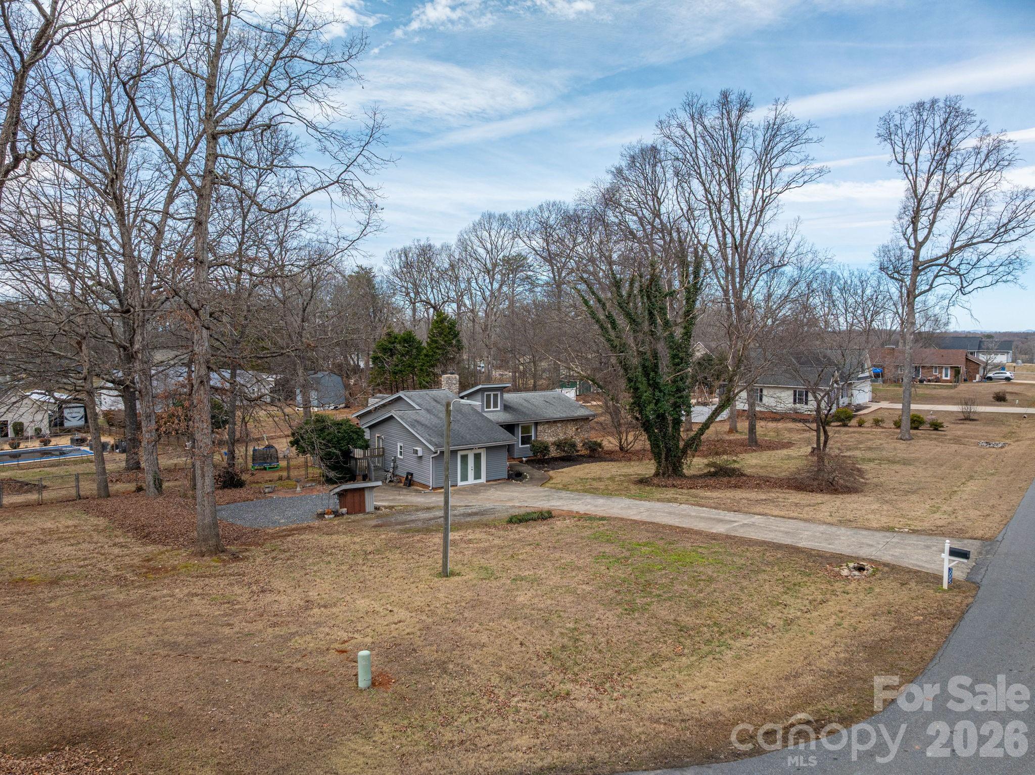 3005 Irish Street — Newton