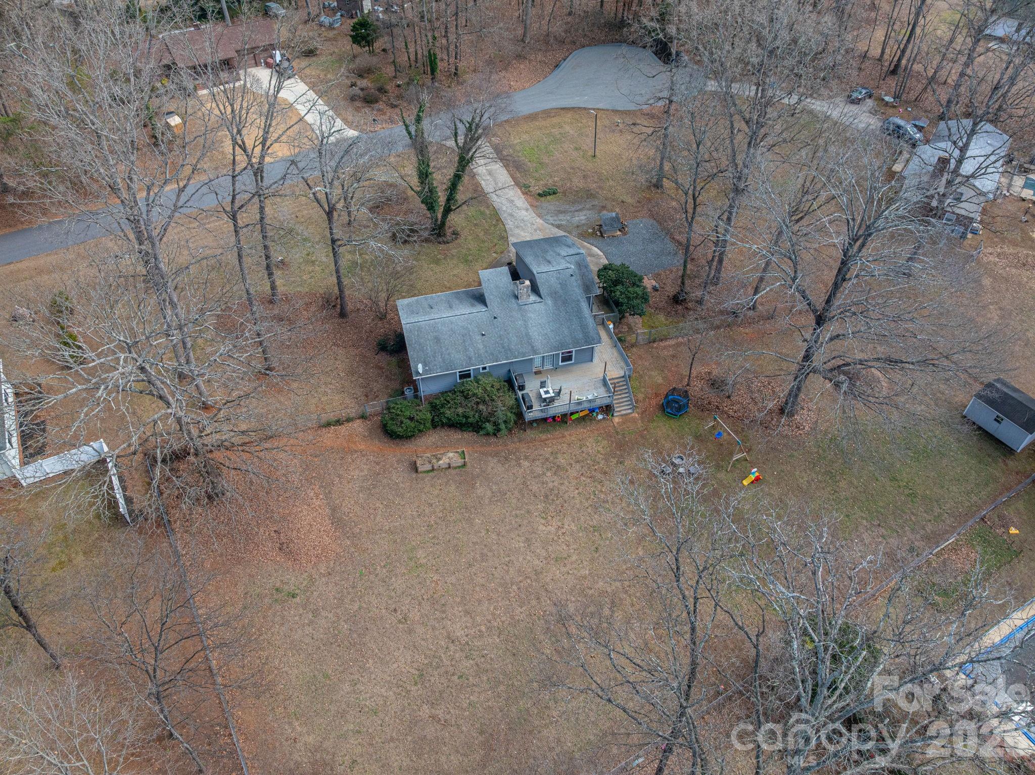 3005 Irish Street — Newton