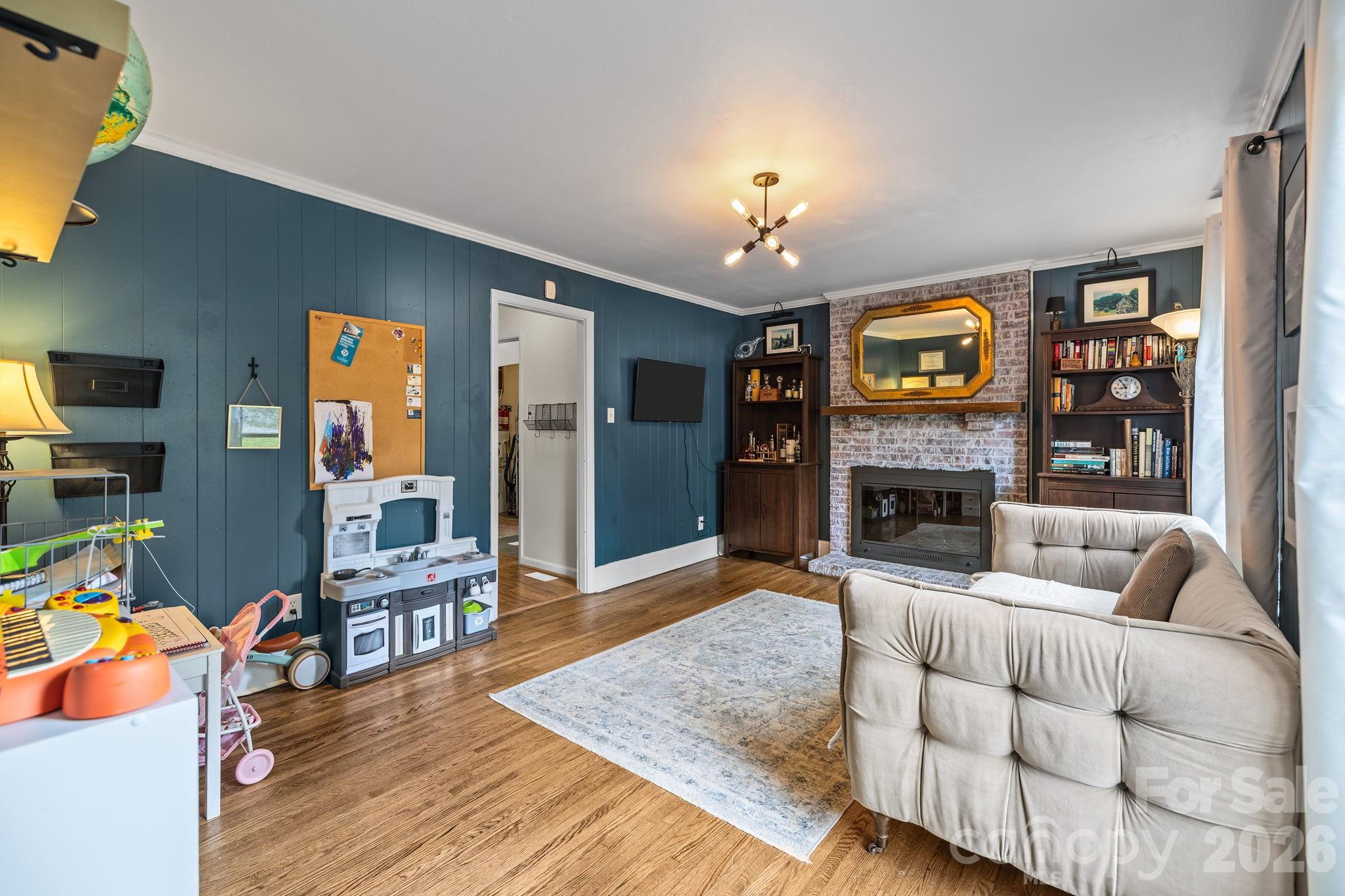 3319 Tyrone Drive — Charlotte