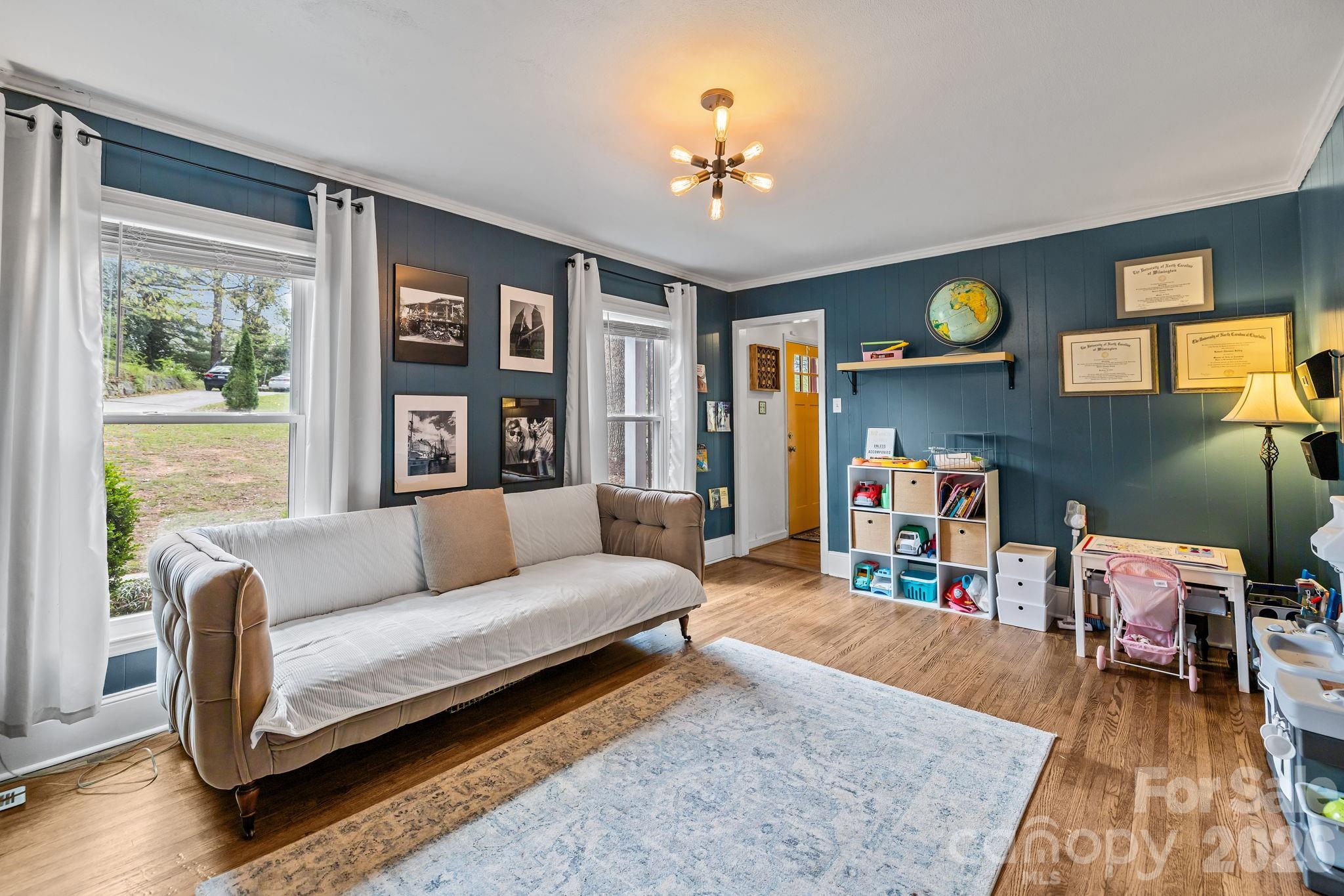 3319 Tyrone Drive — Charlotte